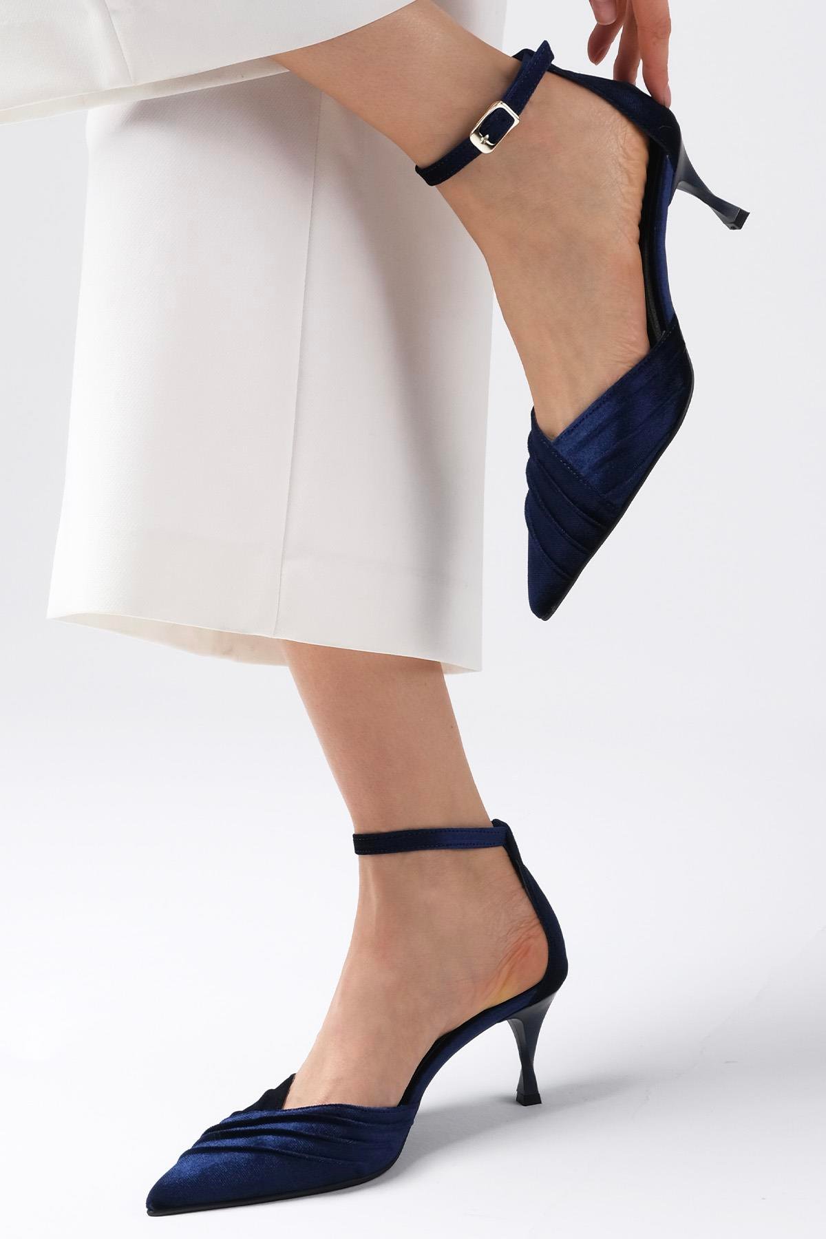 Dina Lacivert Renk Topuklu Ayakkabı