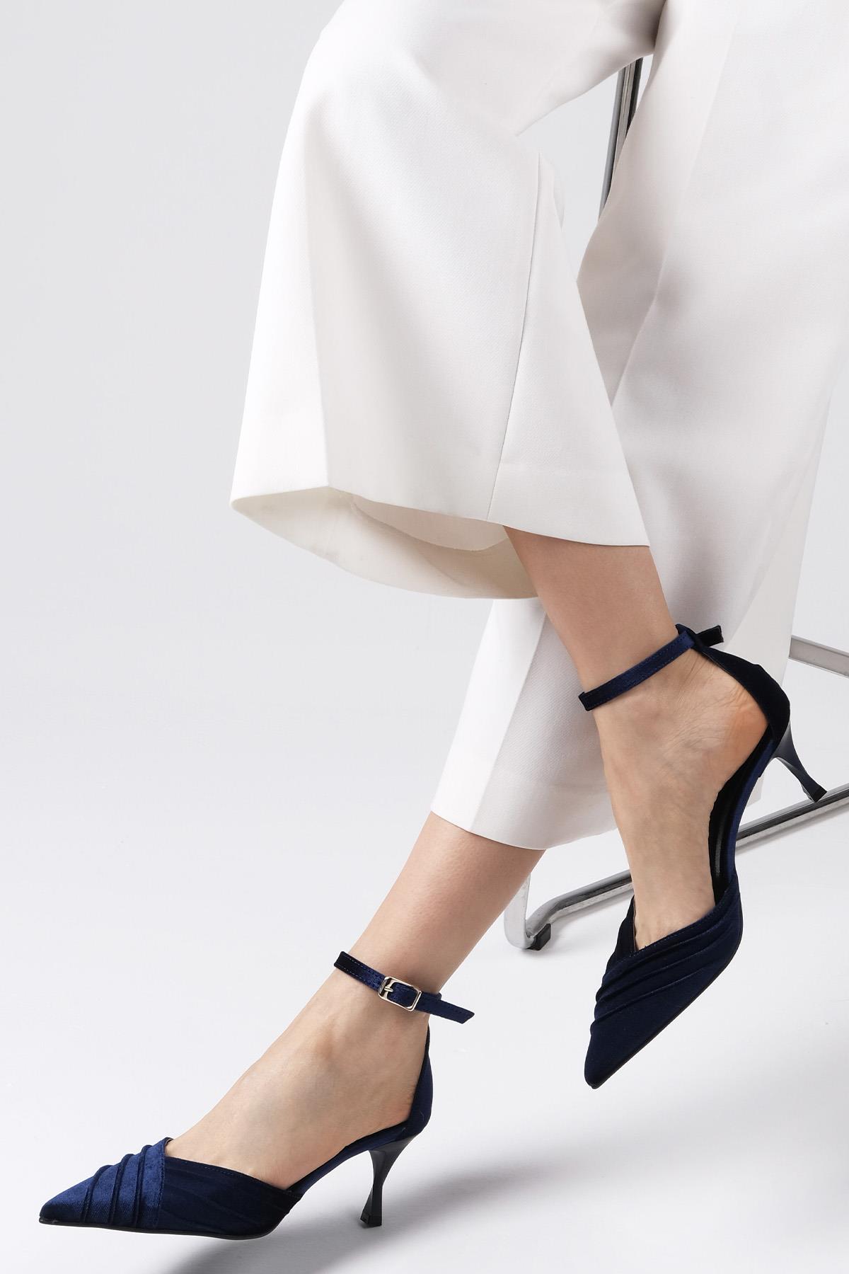 Dina Lacivert Renk Topuklu Ayakkabı