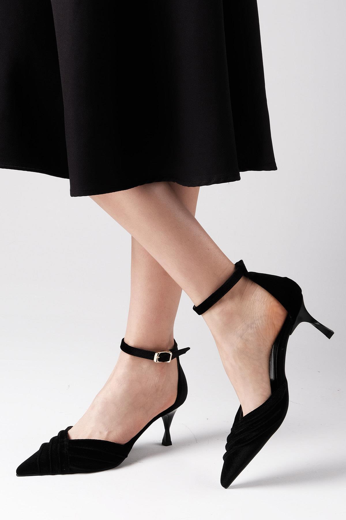 Dina Siyah Renk Topuklu Ayakkabı