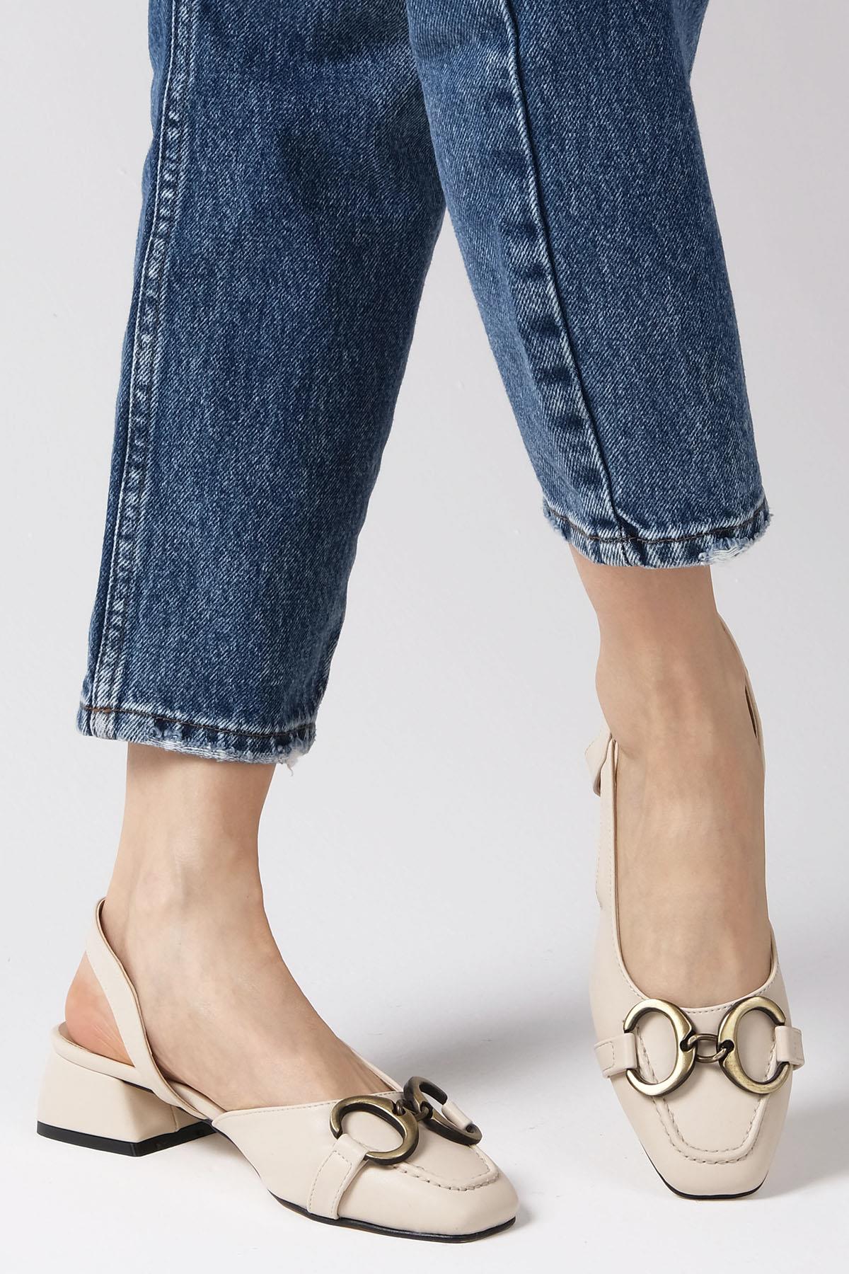 Dita Bej Renk Kısa Topuklu Ayakkabı