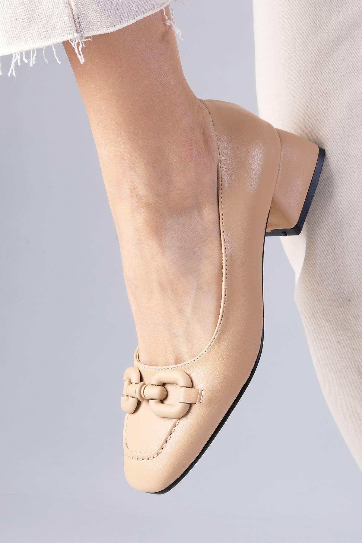 Dolly Ten Rengi Kısa Topuklu Ayakkabı