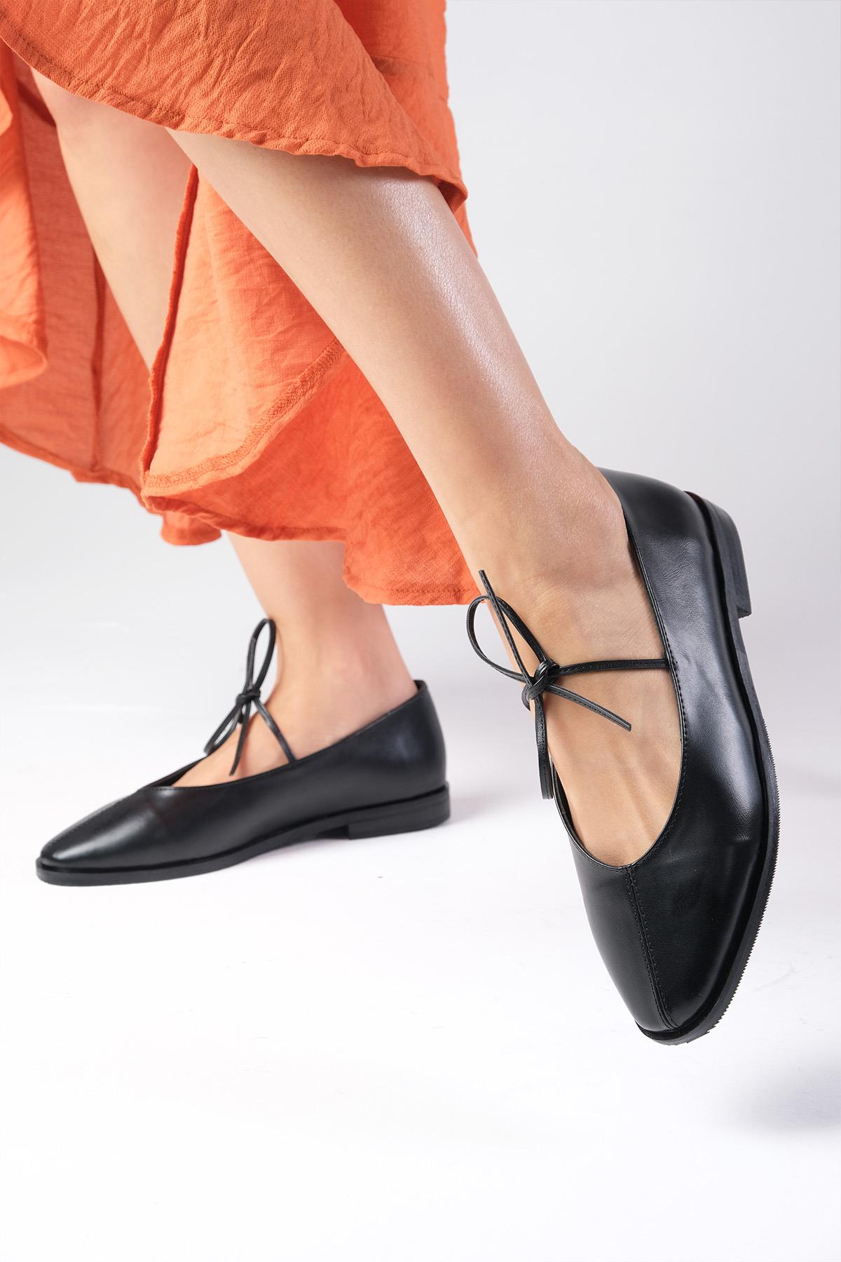 Eaine Siyah Renk Babet Ayakkabı