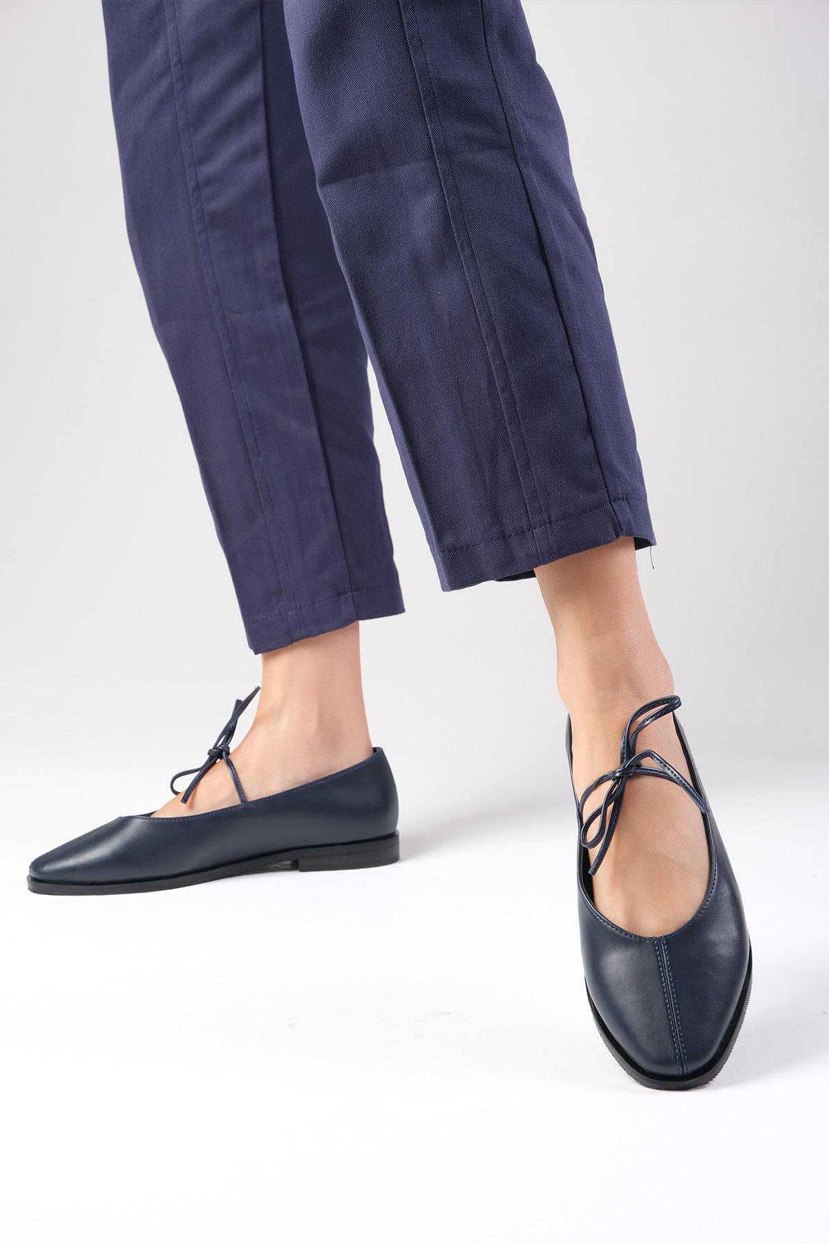 Elaine Lacivert Renk Babet Ayakkabı