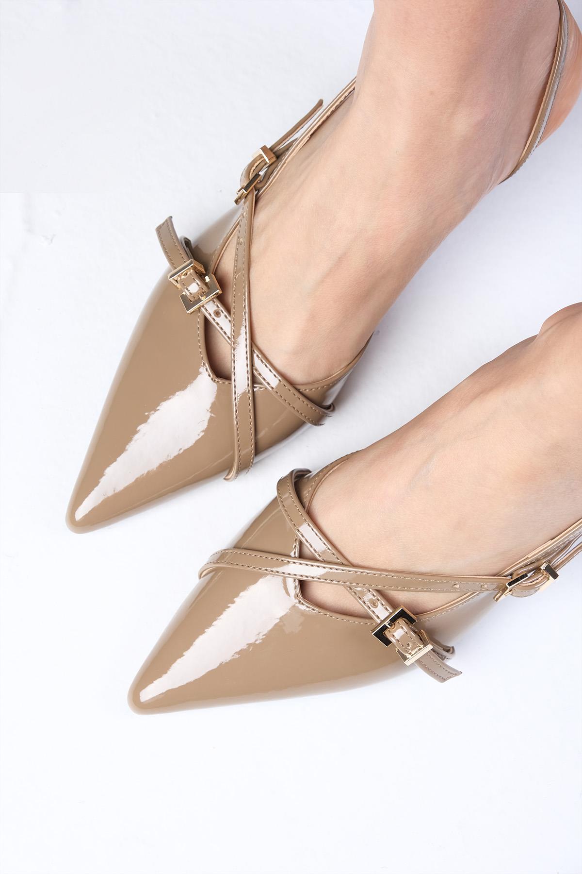 Elita Vizon Renk Rugan Topuklu Ayakkabı