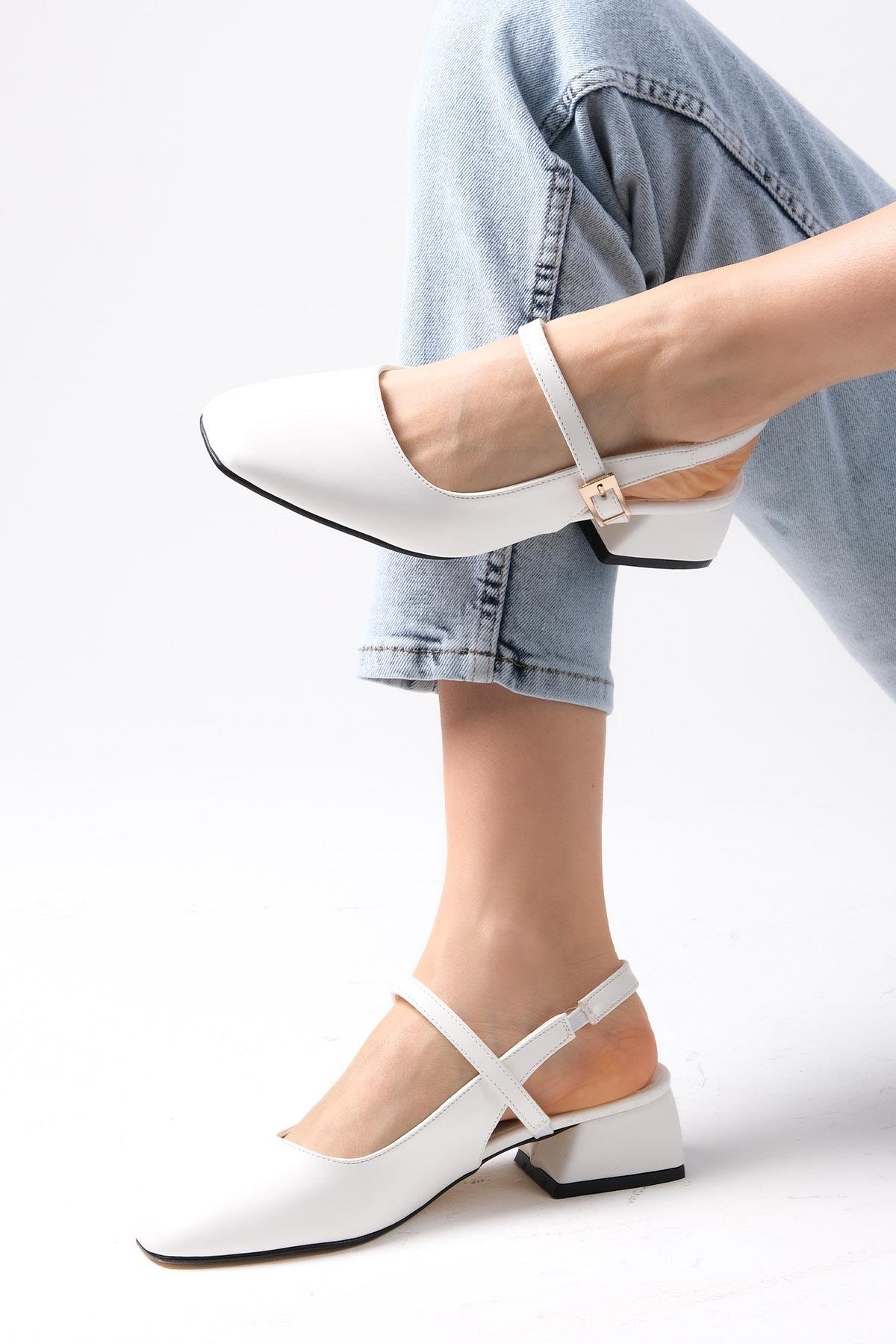 Ella Beyaz Renk Kısa Topuklu Ayakkabı