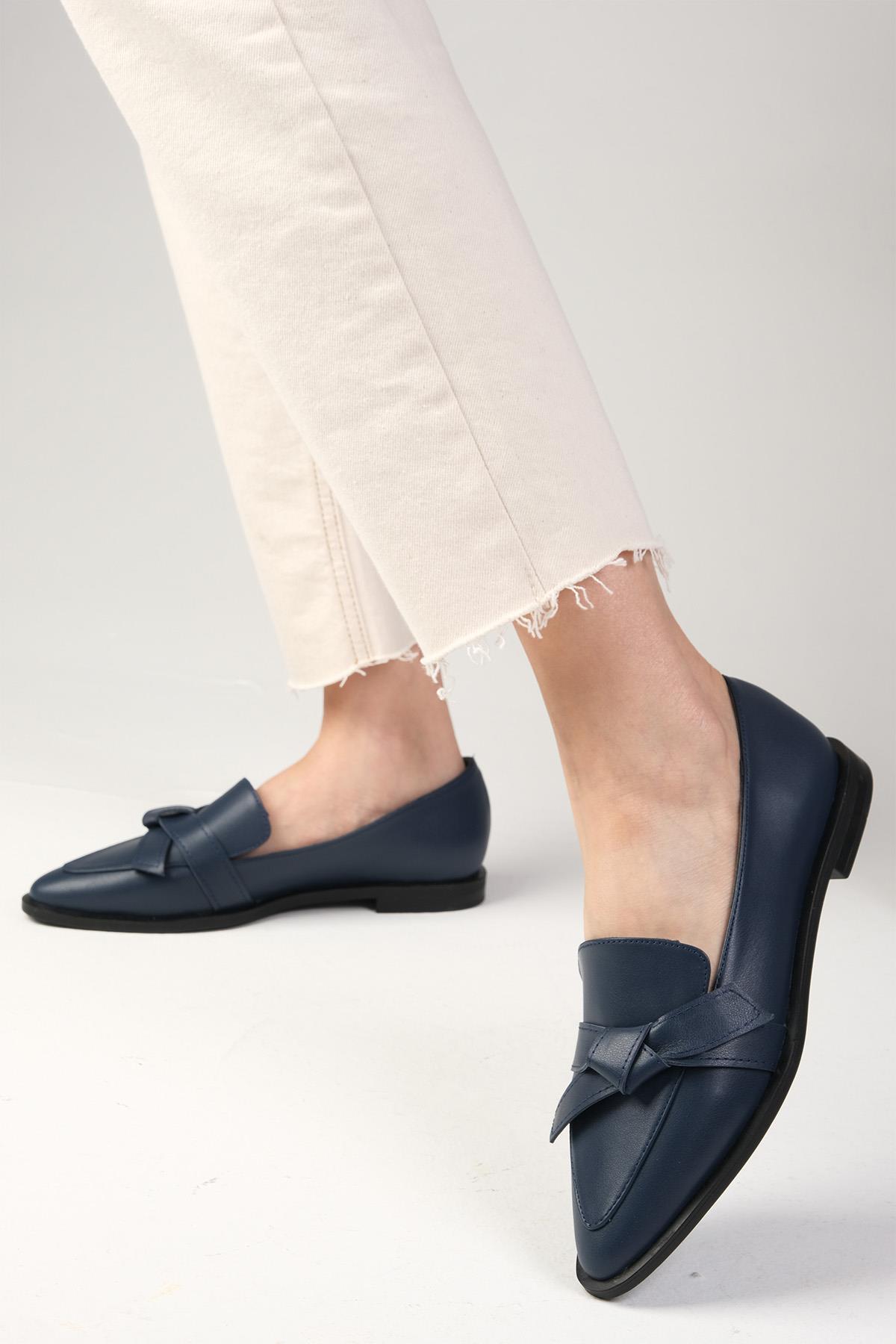 Ezra Hakiki Deri Lacivert Renk Fiyonklu Loafer Ayakkabı