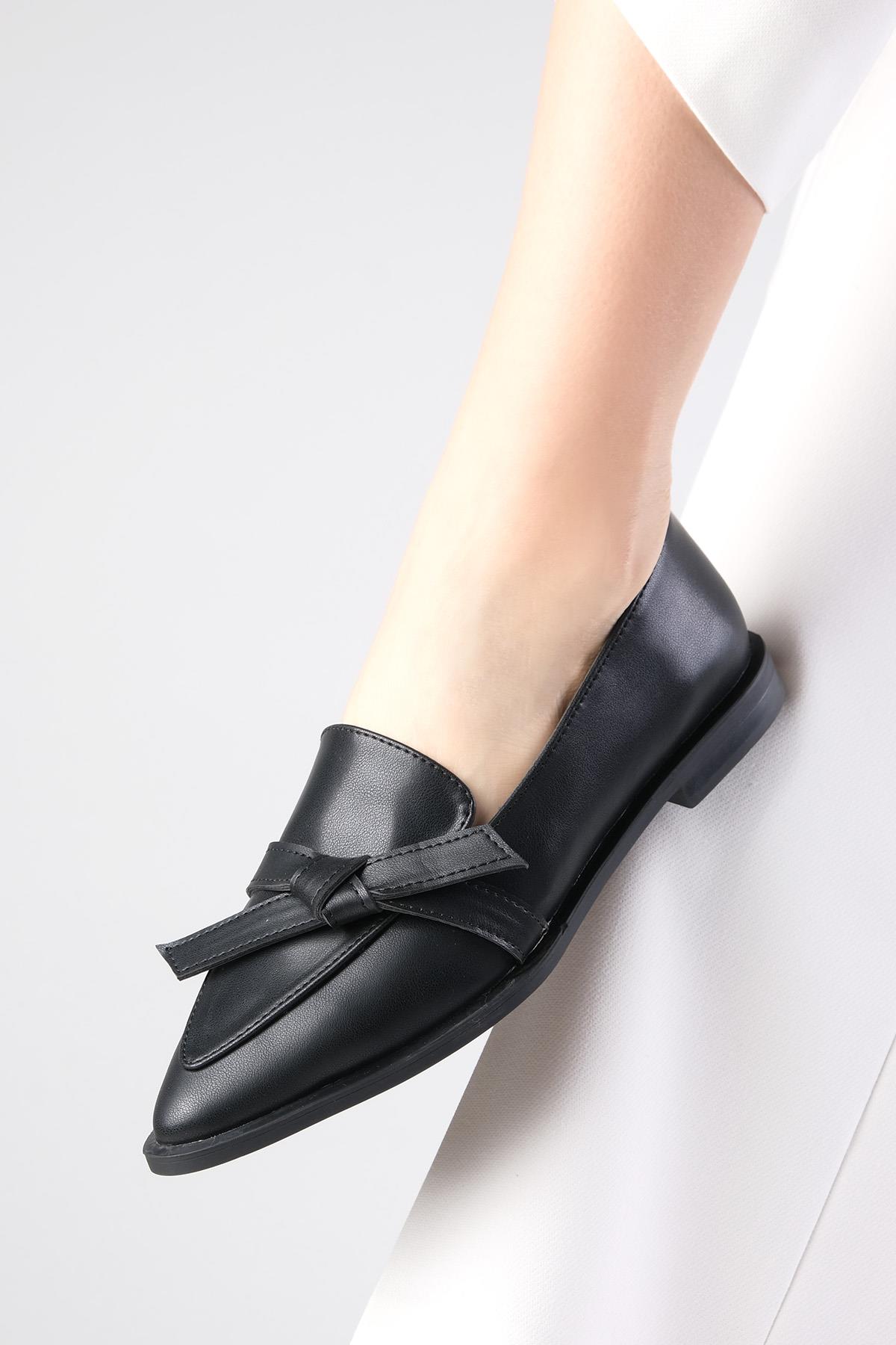 Ezra Siyah Fiyonklu Loafer Ayakkabı