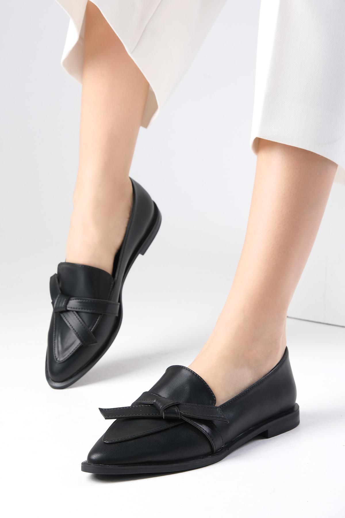 Ezra Siyah Fiyonklu Loafer Ayakkabı