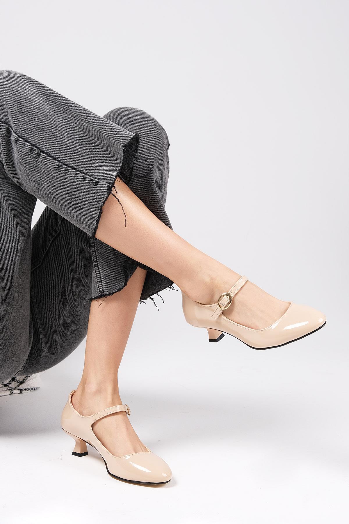 Gabriela Ten Rengi Kısa Topuklu Ayakkabı