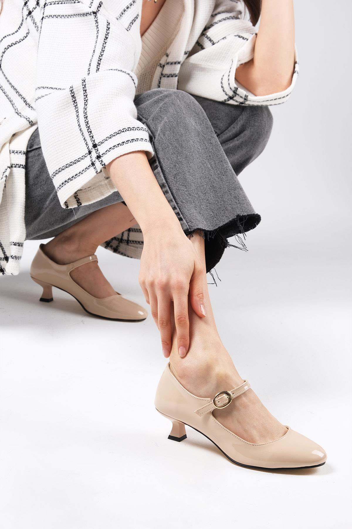 Gabriela Ten Rengi Kısa Topuklu Ayakkabı