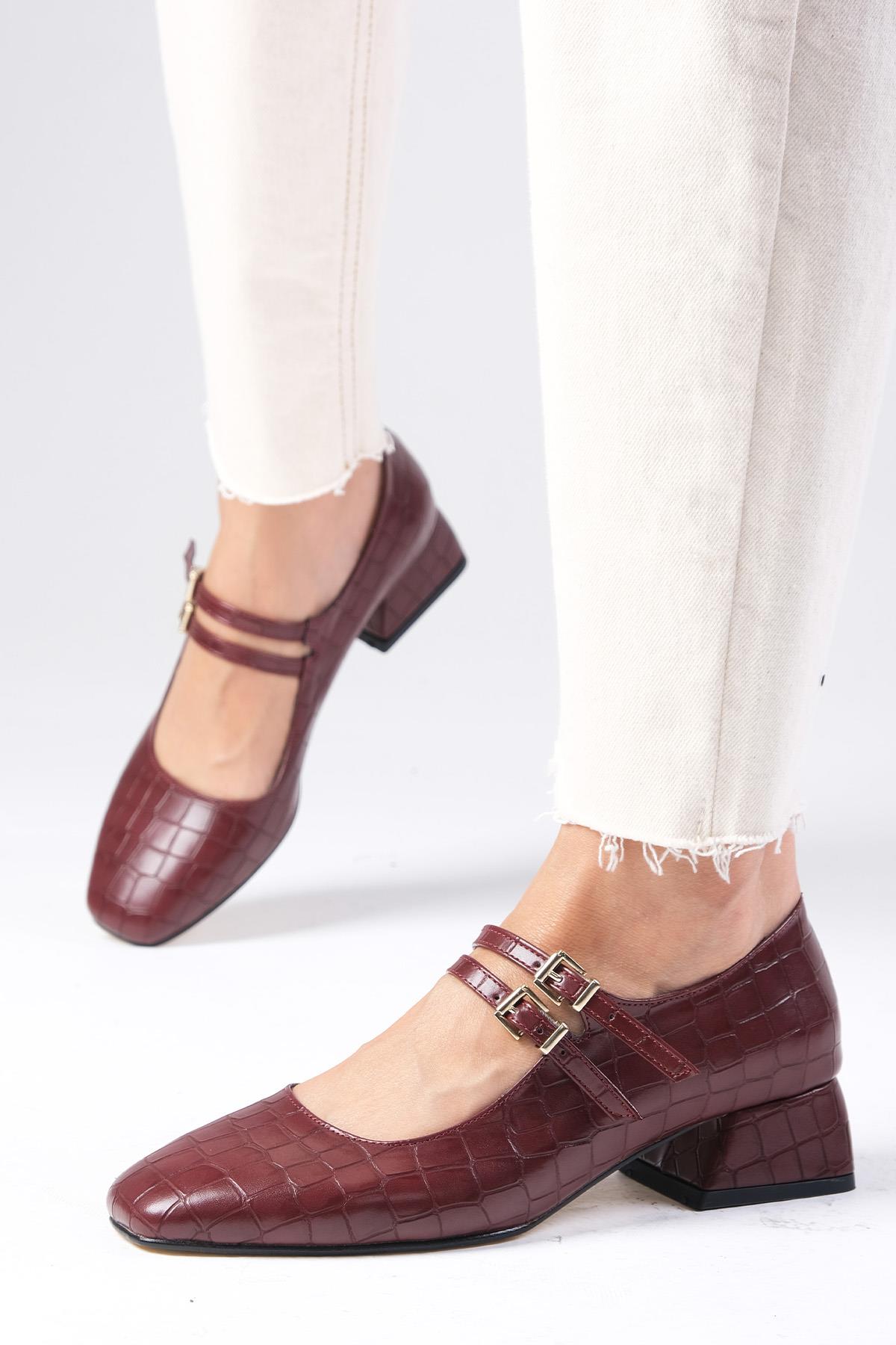 Giorgia Bordo Renk Kısa Topuklu Ayakkabı