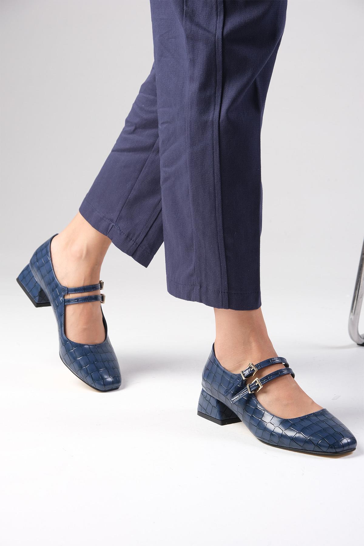 Giorgia Lacivert Renk Kısa Topuklu Ayakkabı