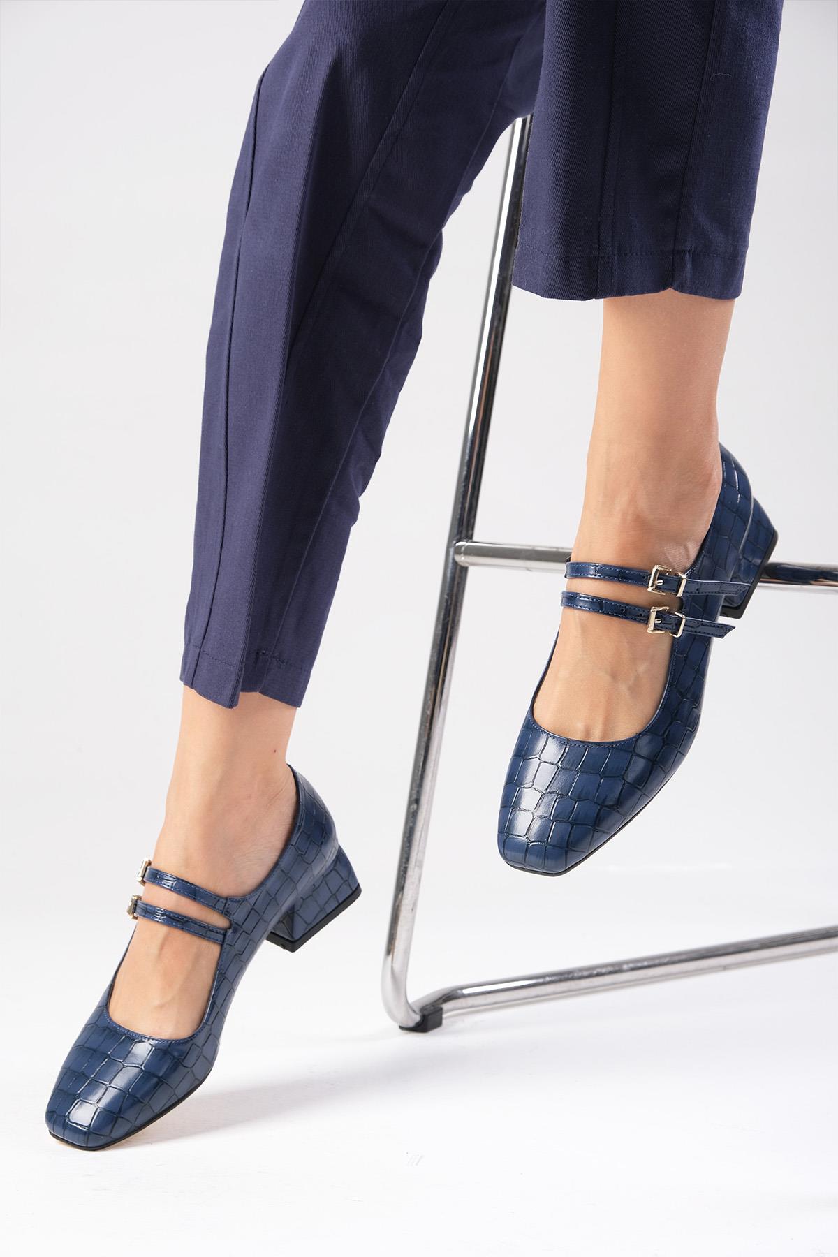 Giorgia Lacivert Renk Kısa Topuklu Ayakkabı