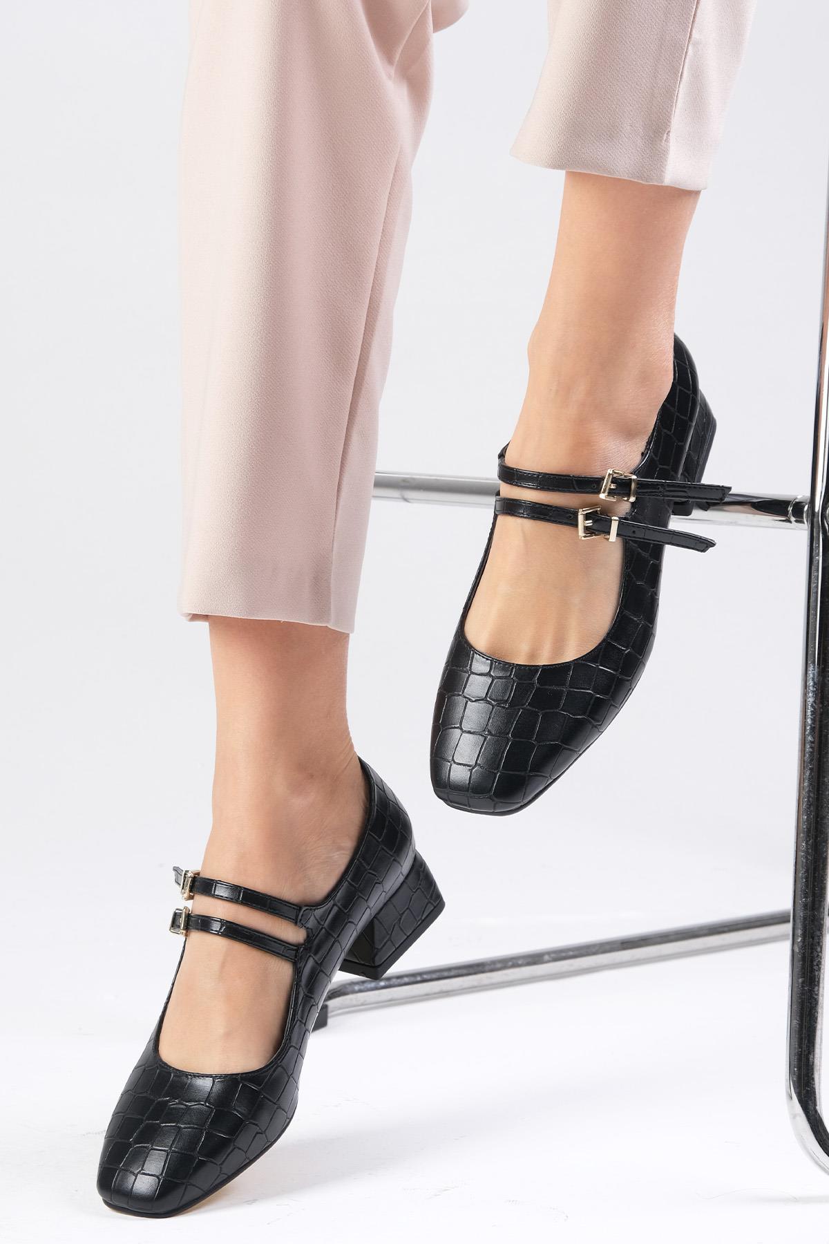 Giorgia Siyah Renk Kısa Topuklu Ayakkabı