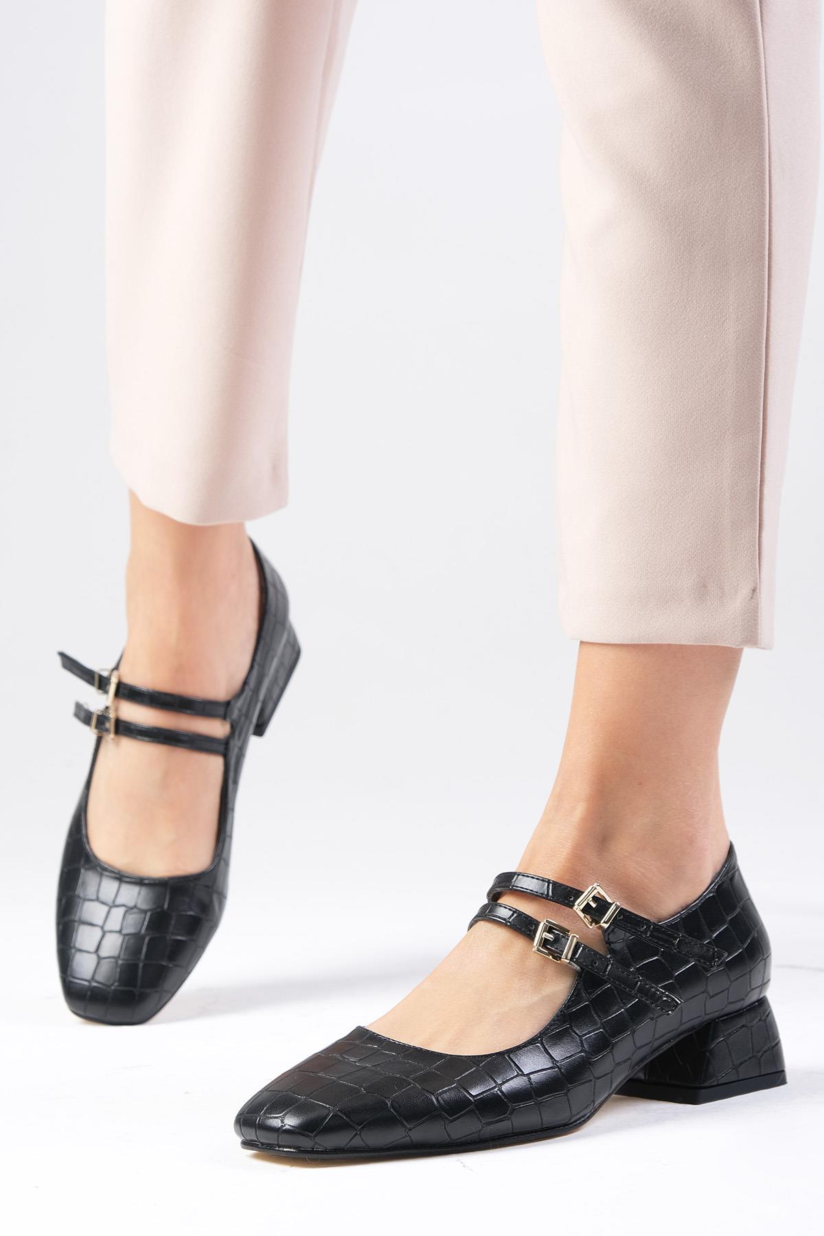 Giorgia Siyah Renk Kısa Topuklu Ayakkabı