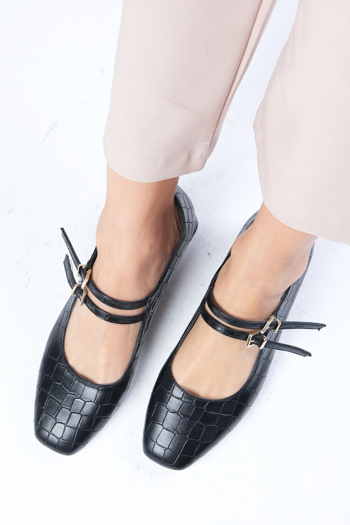 Giorgia Siyah Renk Kısa Topuklu Ayakkabı