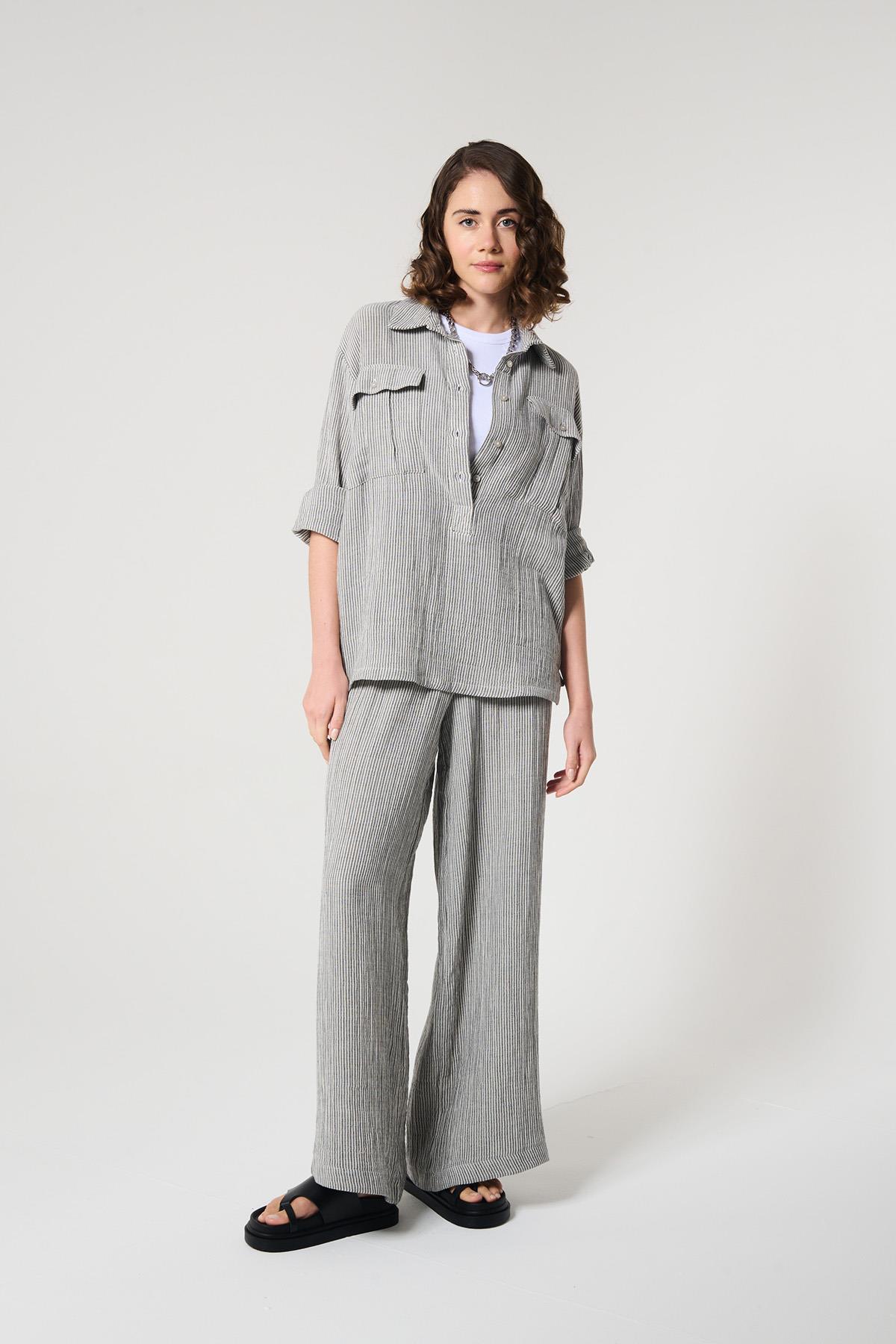 Gri Renk %100 Pamuklu Gömlek