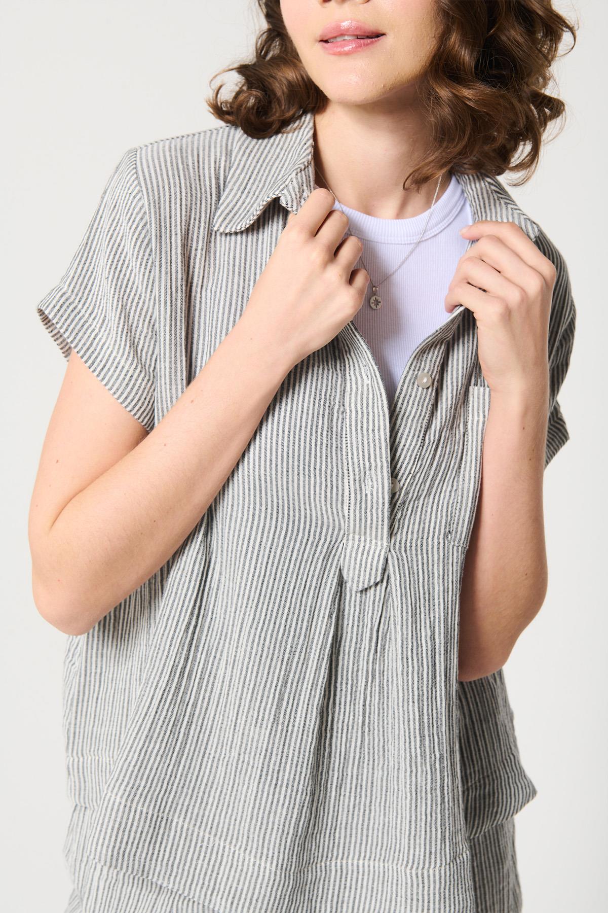 Gri Renk %100 Pamuklu Çizgili Bluz