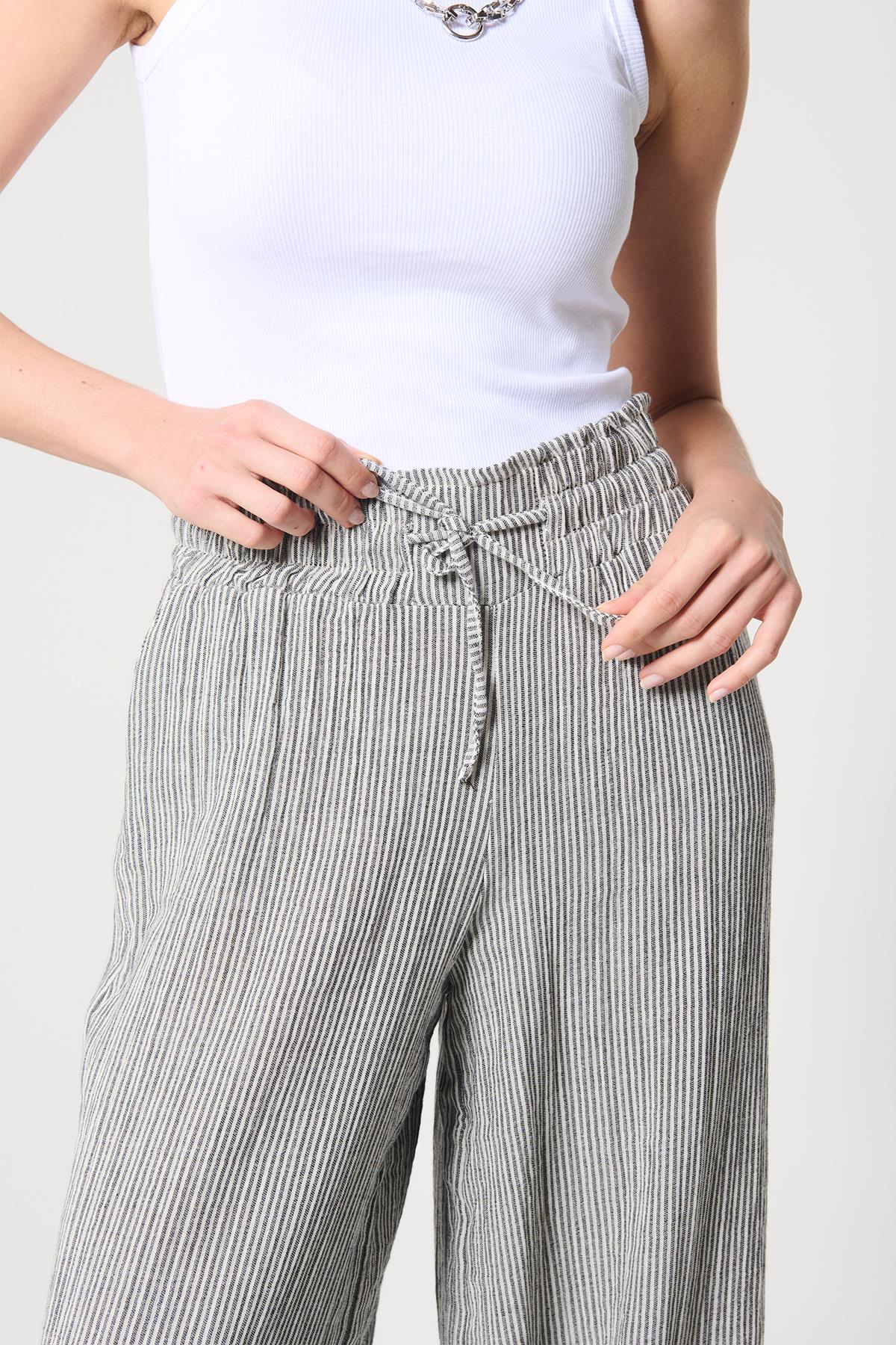 Gri Renk Çizgili %100 Pamuk Pantolon