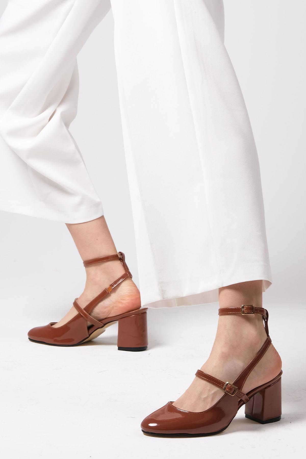 Inessa Taba Renk Topuklu Ayakkabı