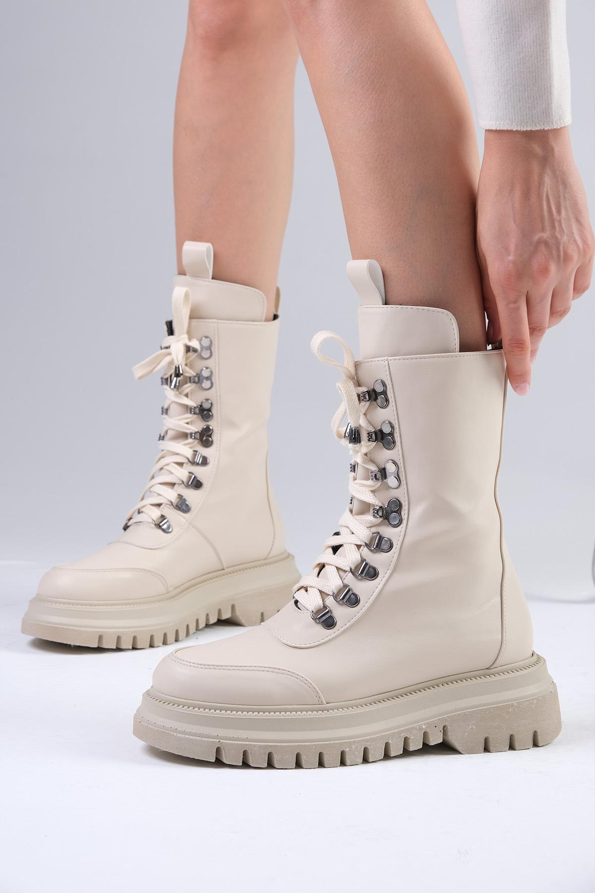 Janice Bej Renk Kalın Tabanlı Postal Bot