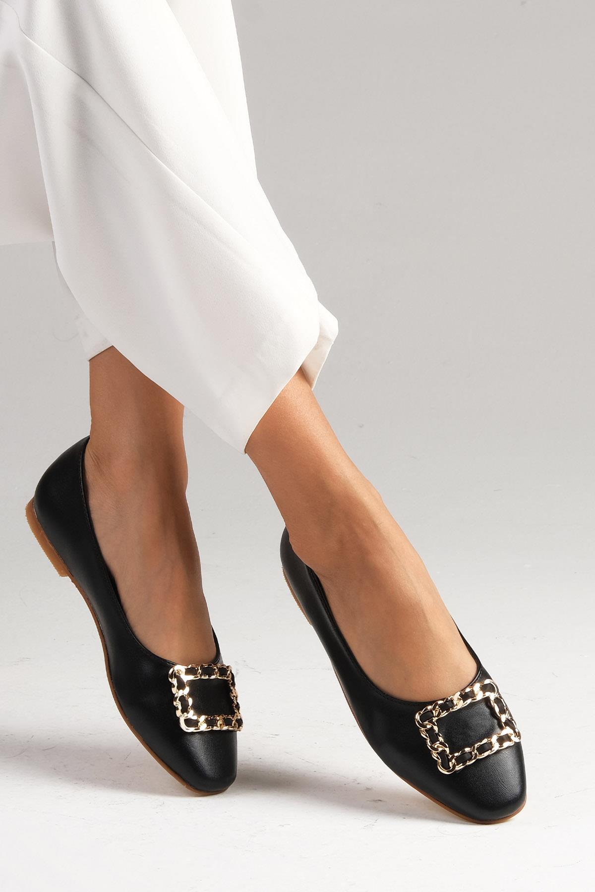 Jenny Siyah Renk Metal Tokalı Babet