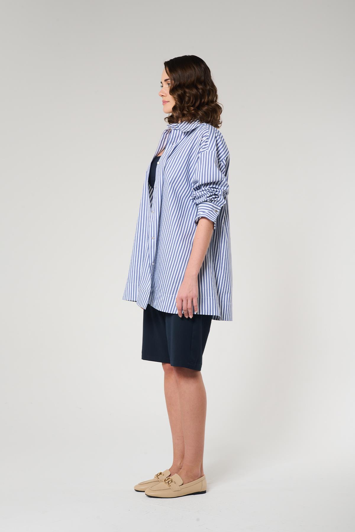 Lacivert Renk Çizgili Gömlek