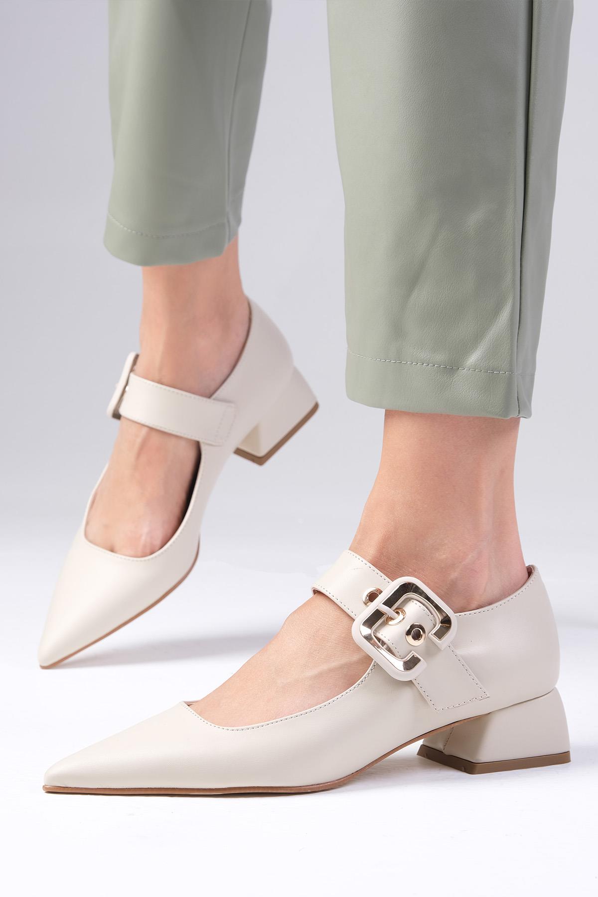 Lilou Bej Renk Kısa Topuklu Ayakkabı