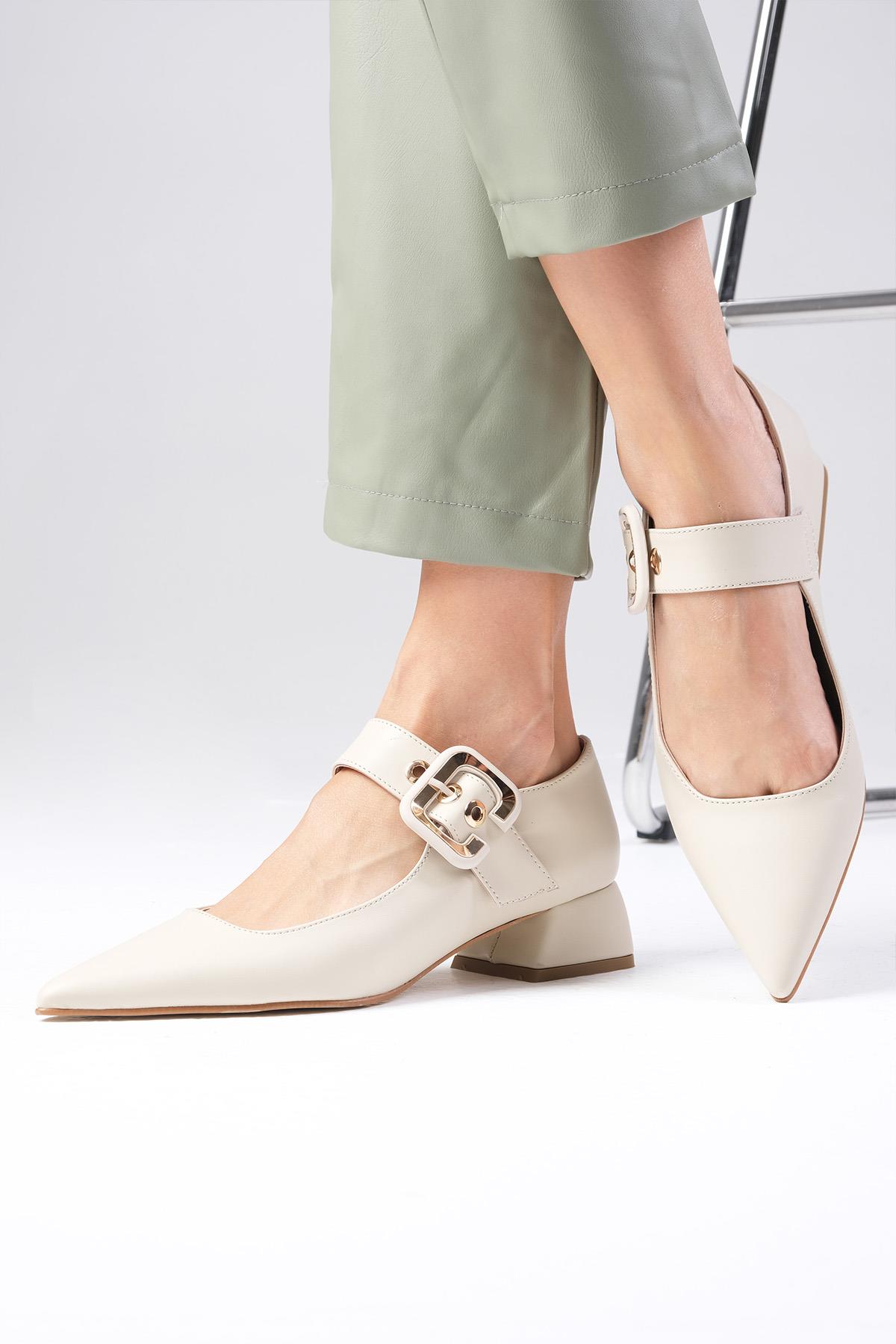 Lilou Bej Renk Kısa Topuklu Ayakkabı