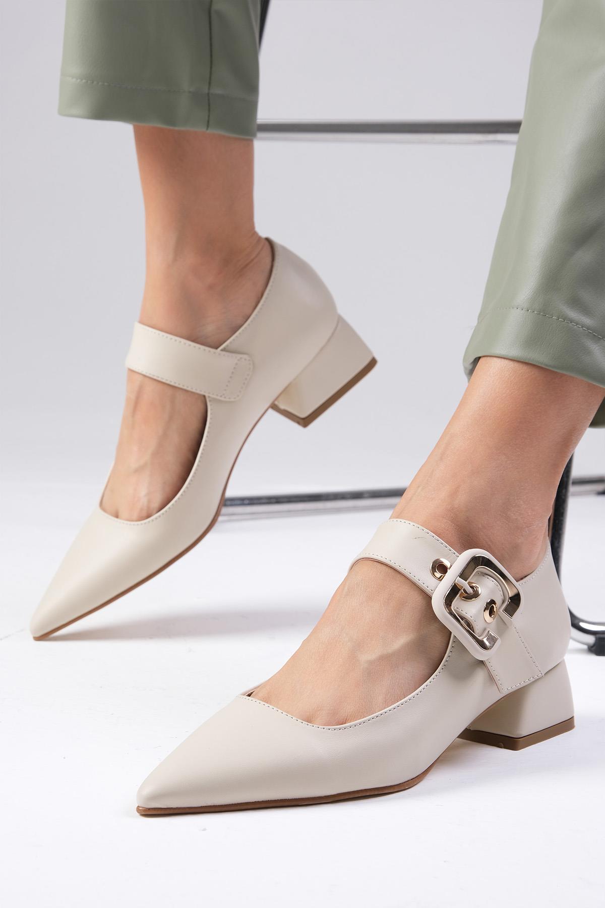 Lilou Bej Renk Kısa Topuklu Ayakkabı