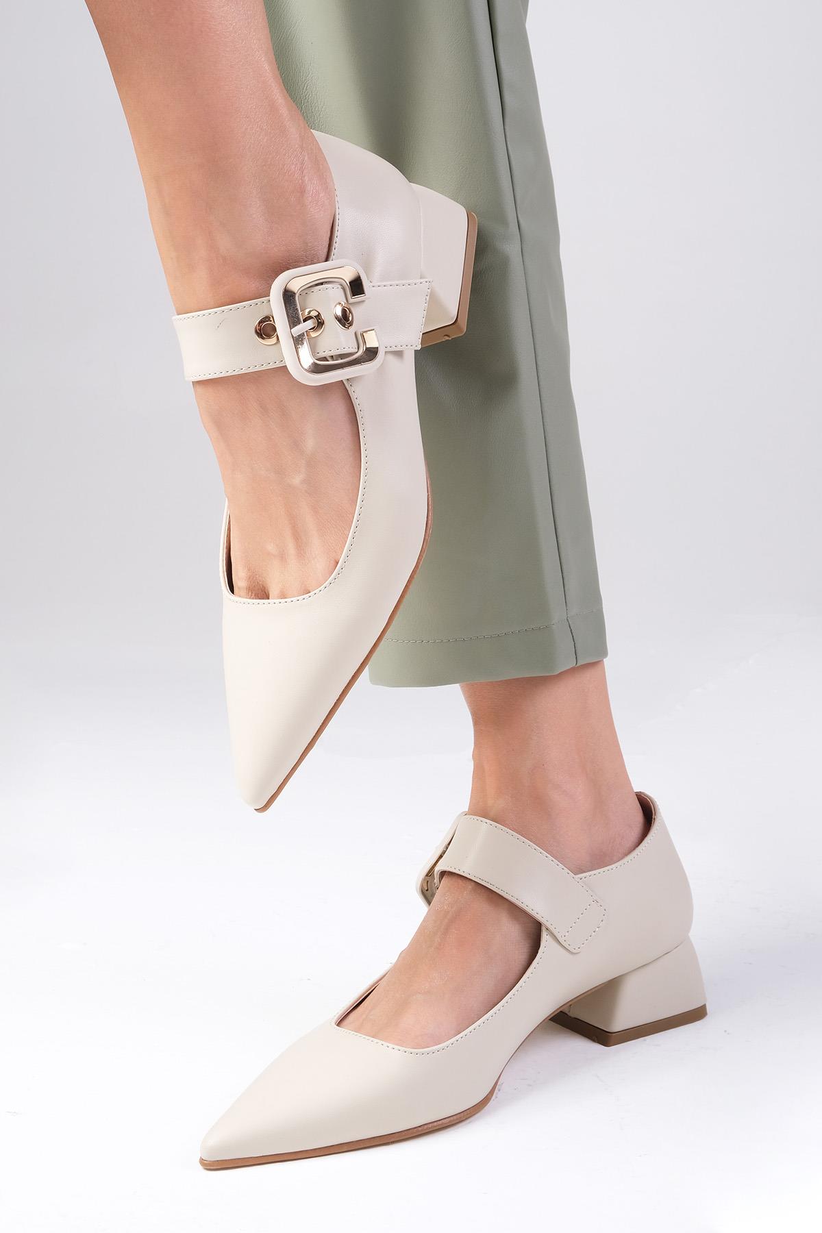 Lilou Bej Renk Kısa Topuklu Ayakkabı