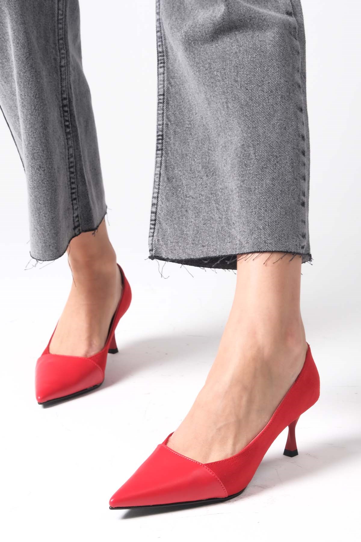 Lina Kırmızı Renk Süet Topuklu Ayakkabı