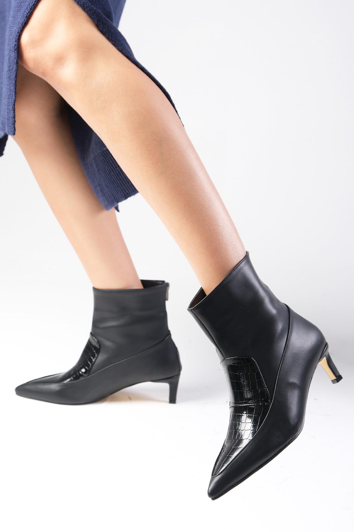 Lisette Siyah Renk Kısa Topuklu Bot
