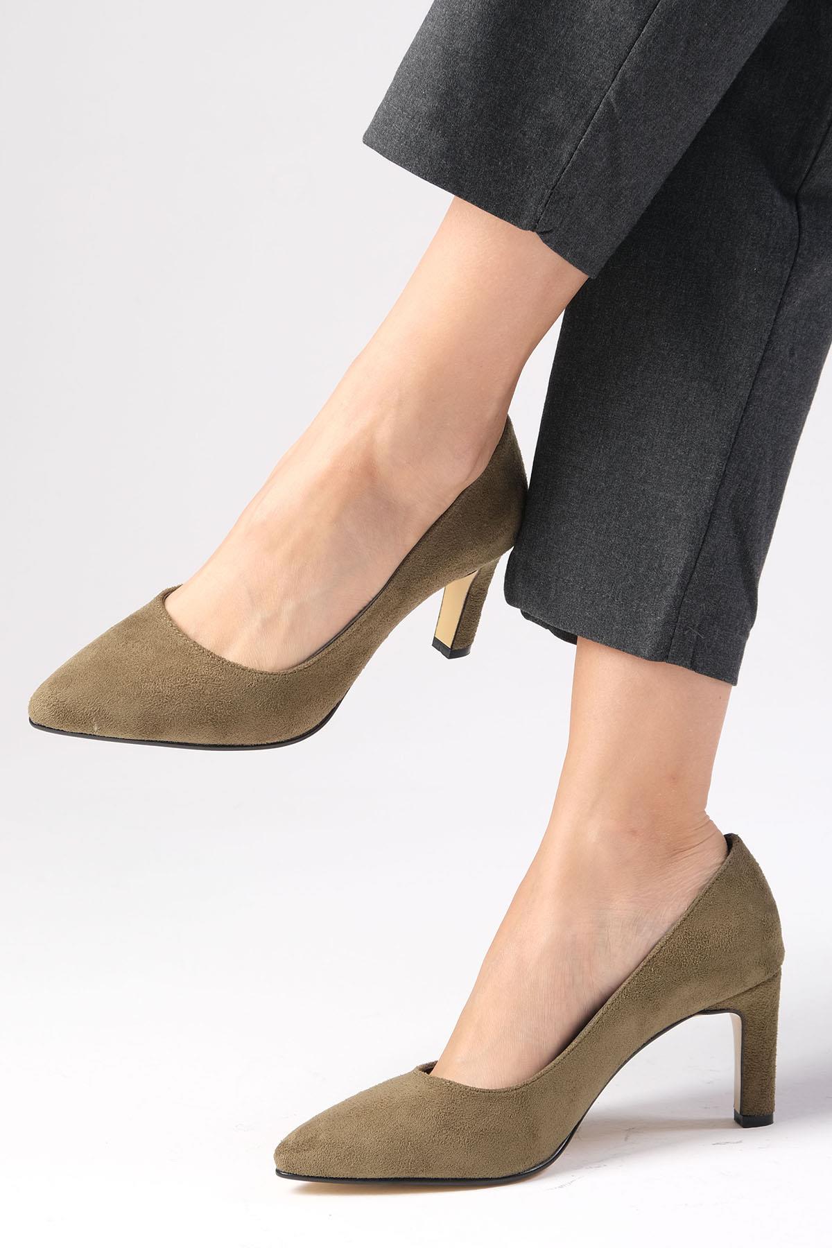 Lita Haki Yeşil Renk Süet Topuklu Ayakkabı