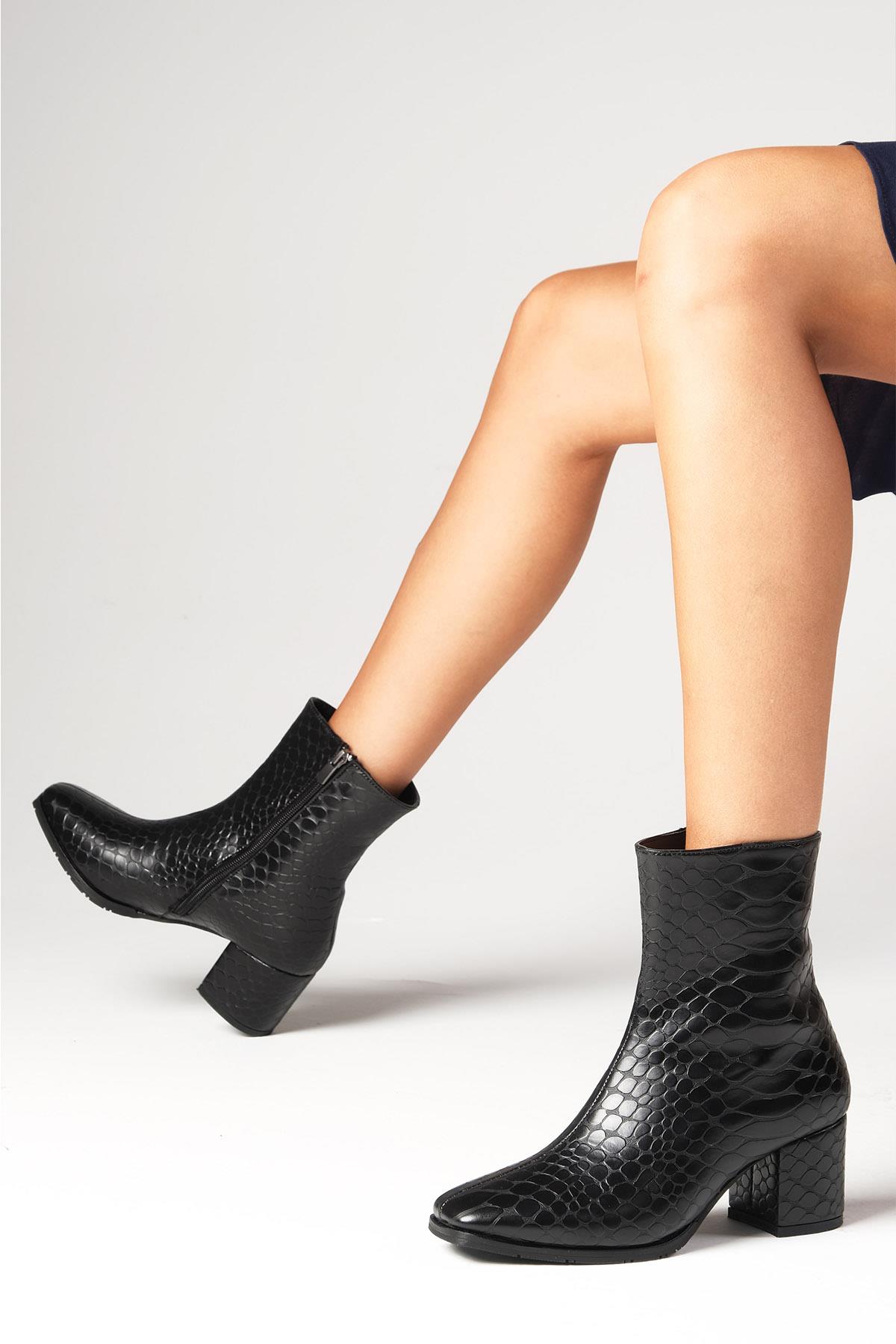 Macy Krokodil Desenli Siyah Renk Bot