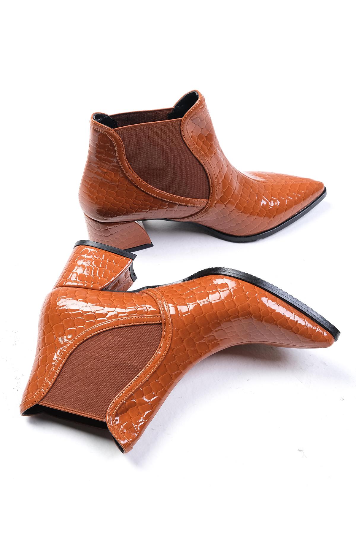 Maggie Taba Renk Krokodil Desenli Bot