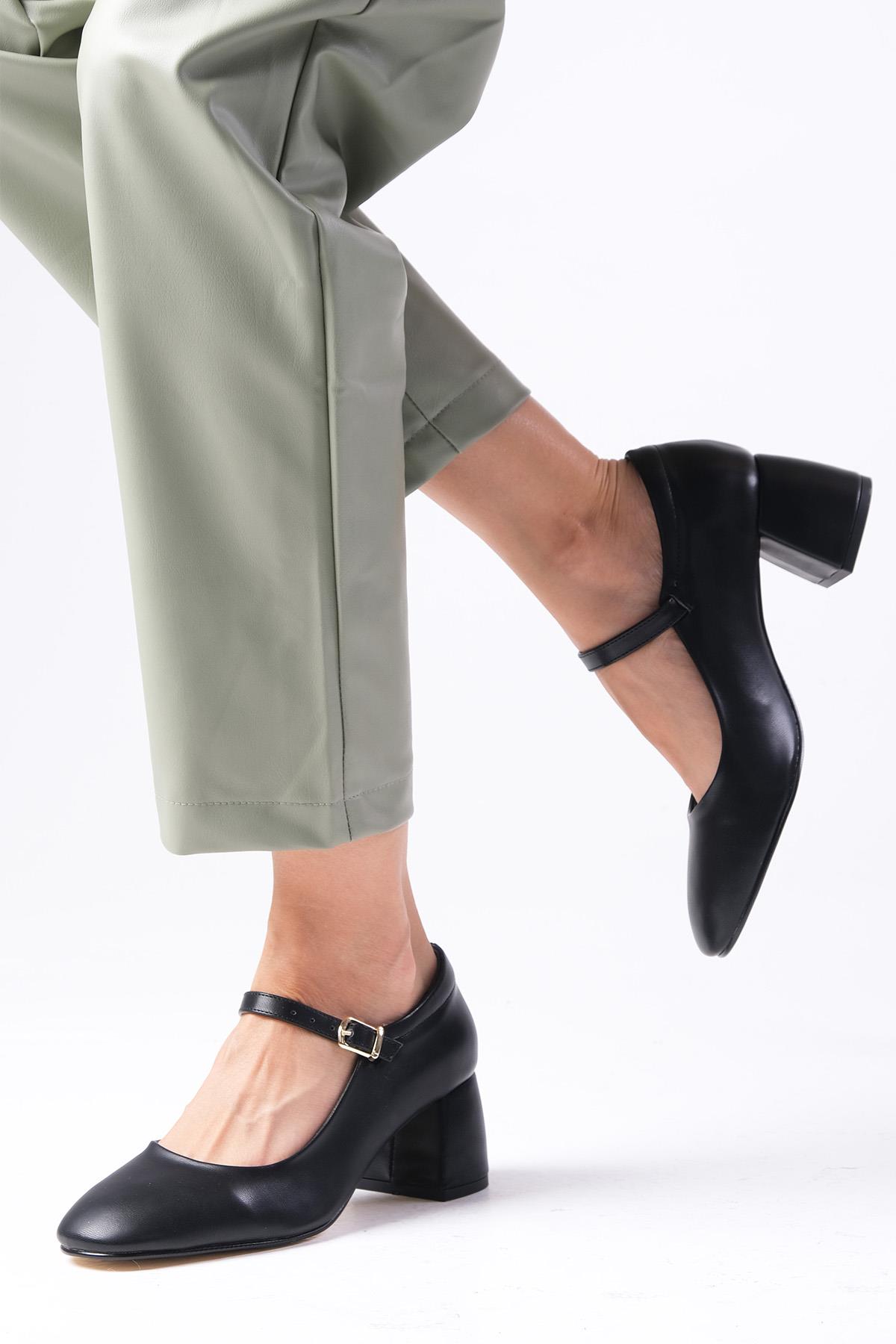 Mallory Siyah Renk Yuvarlak Burunlu Topuklu Ayakkabı