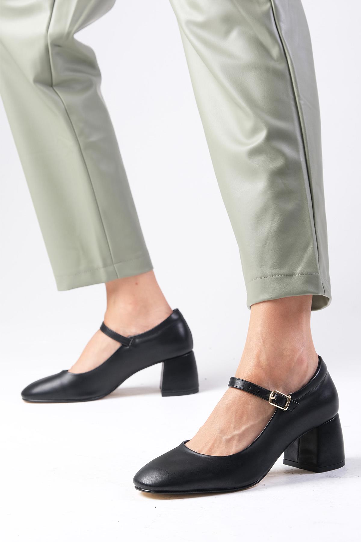 Mallory Siyah Renk Yuvarlak Burunlu Topuklu Ayakkabı