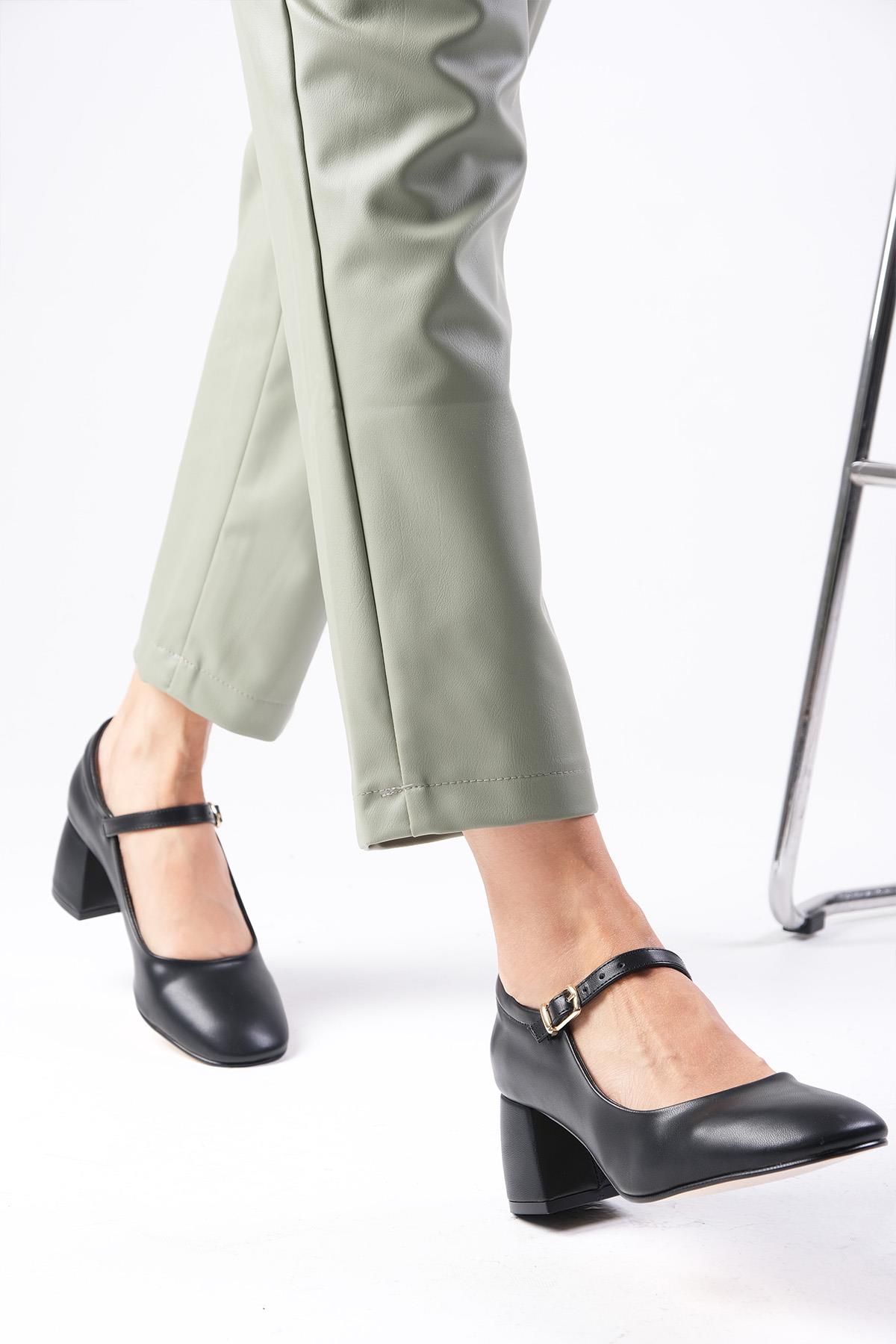 Mallory Siyah Renk Yuvarlak Burunlu Topuklu Ayakkabı