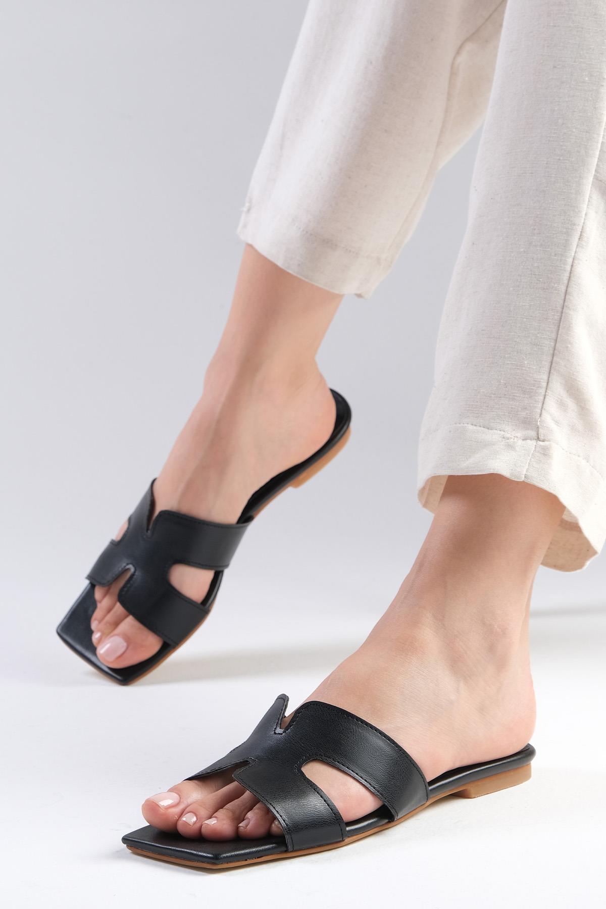 Margo Siyah Renk Düz Terlik