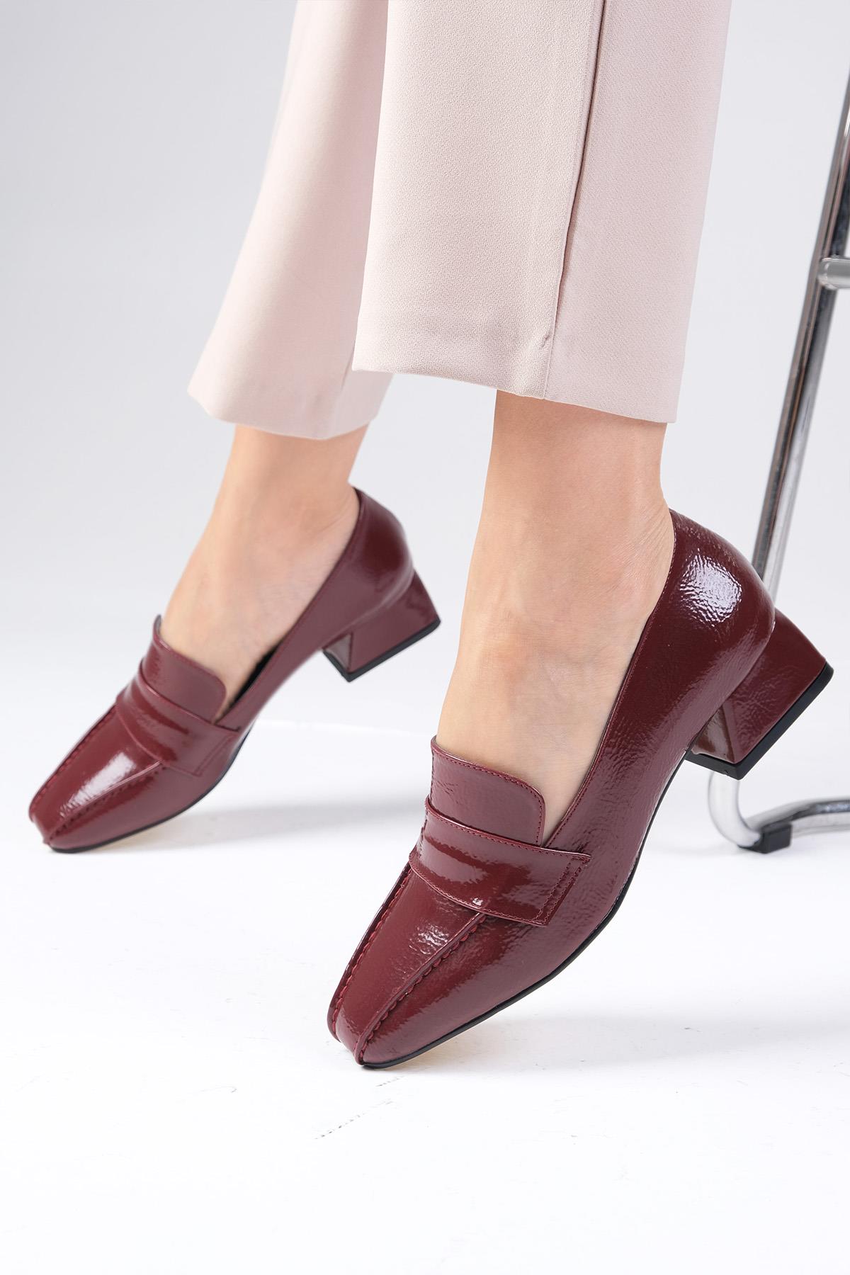 Margot Bordo Renk Rugan  Kısa Topuklu Ayakkabı