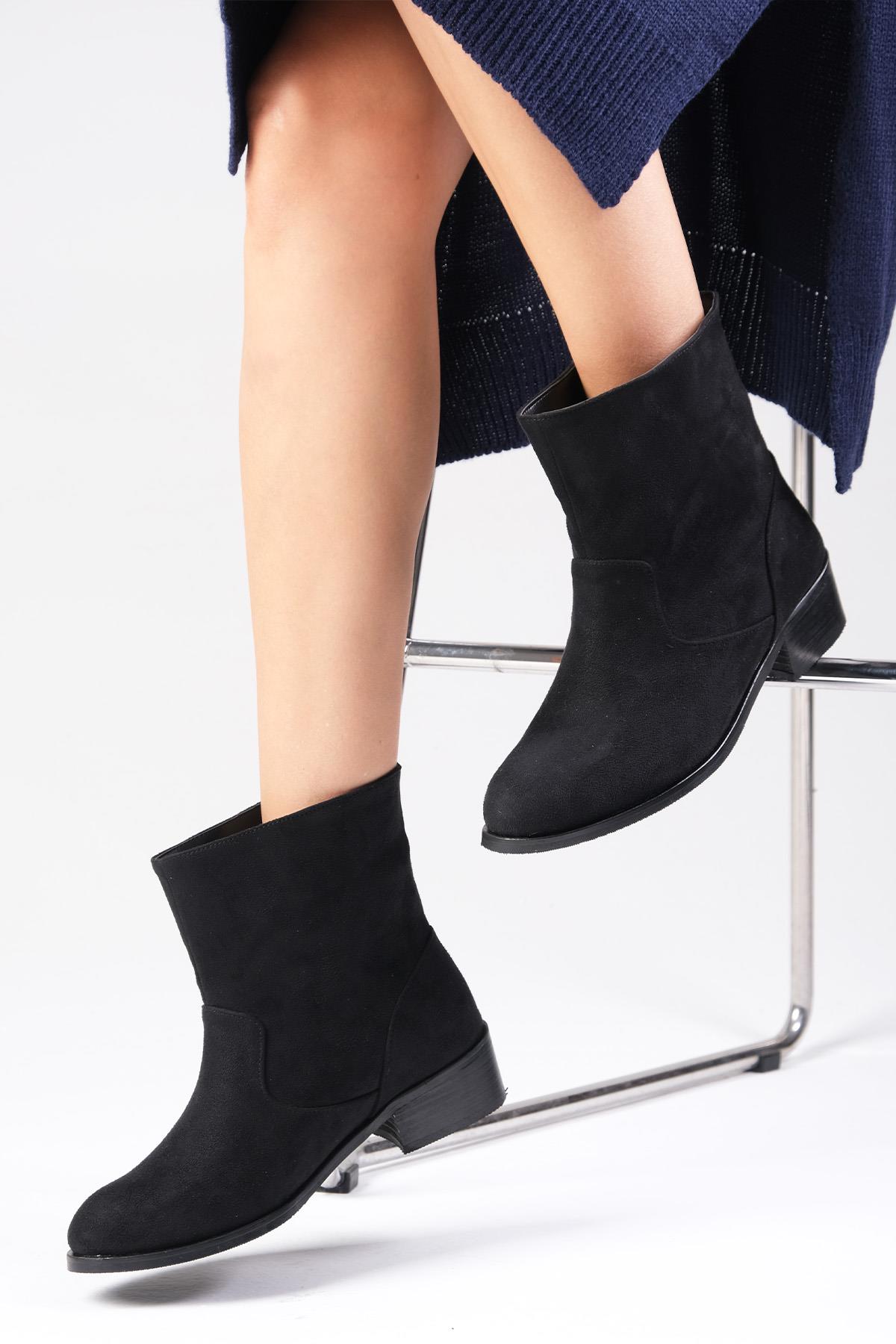 Marnie Siyah Renk Süet Fermuarsız Bot