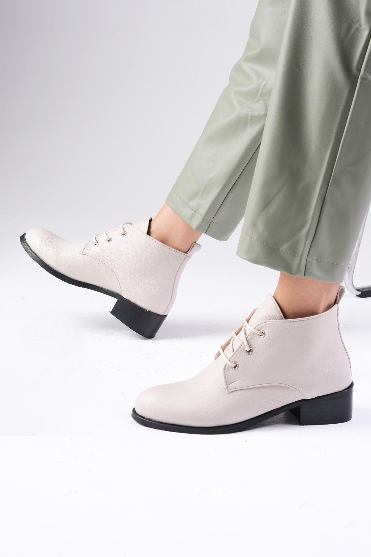 Meera Bej Renk Bağcıklı Düz Bot