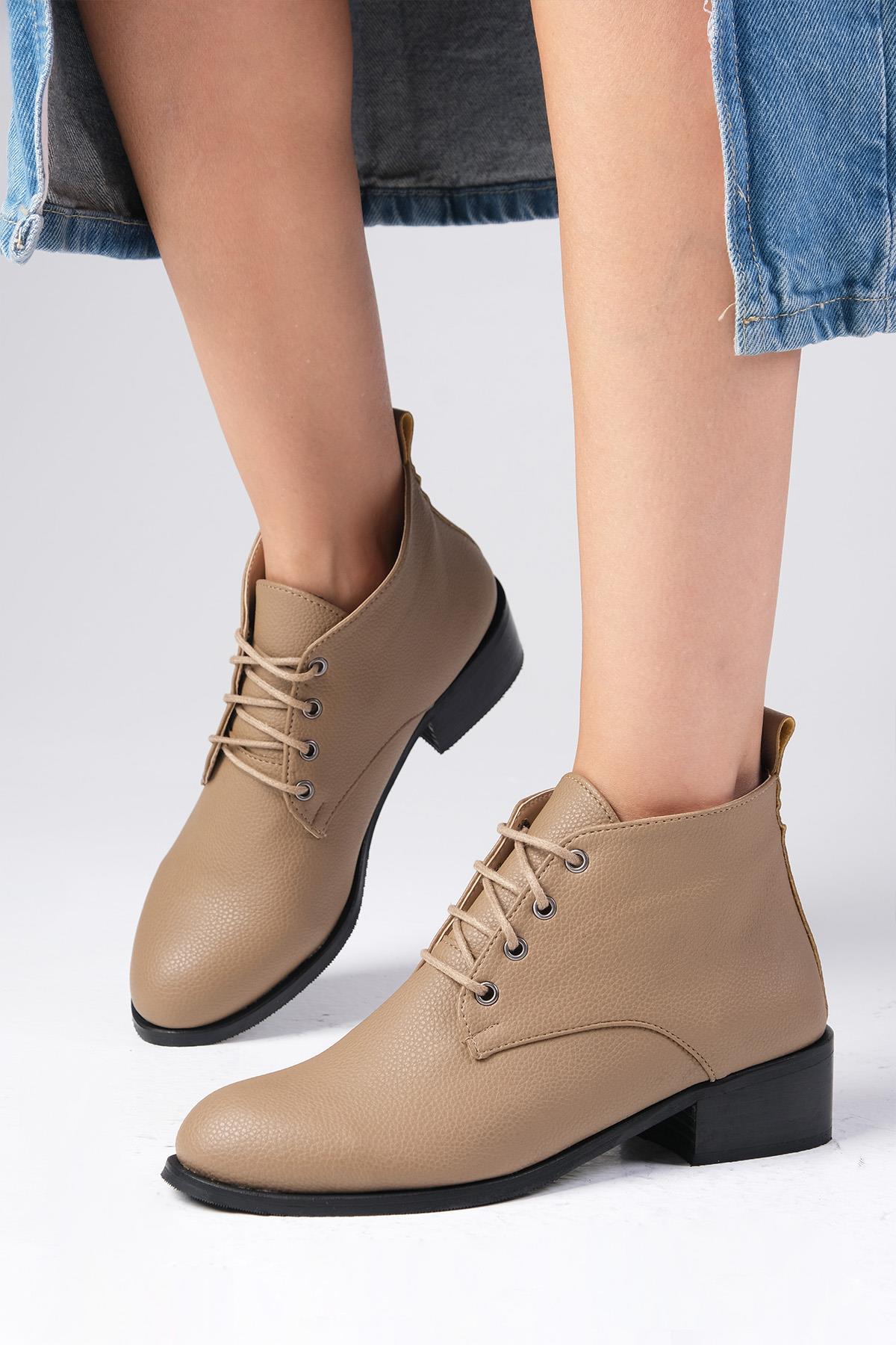 Meera Vizon Renk Bağcıklı Düz Bot