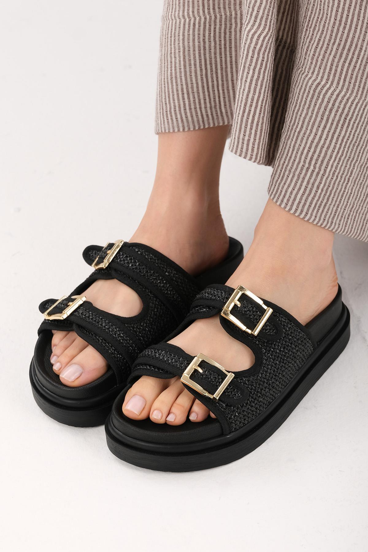 Adara Siyah Renk Hasır Çift Tokalı Terlik