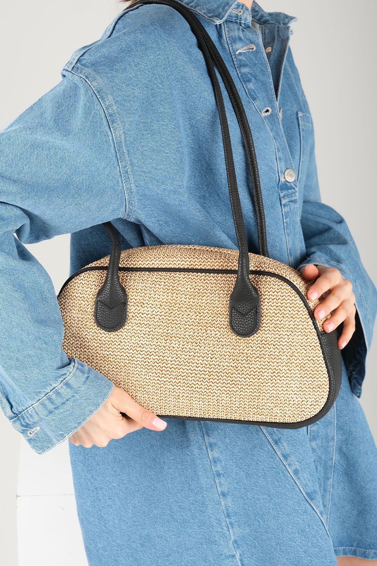 Bej Siyah Renk Detaylı Omuz Çantası