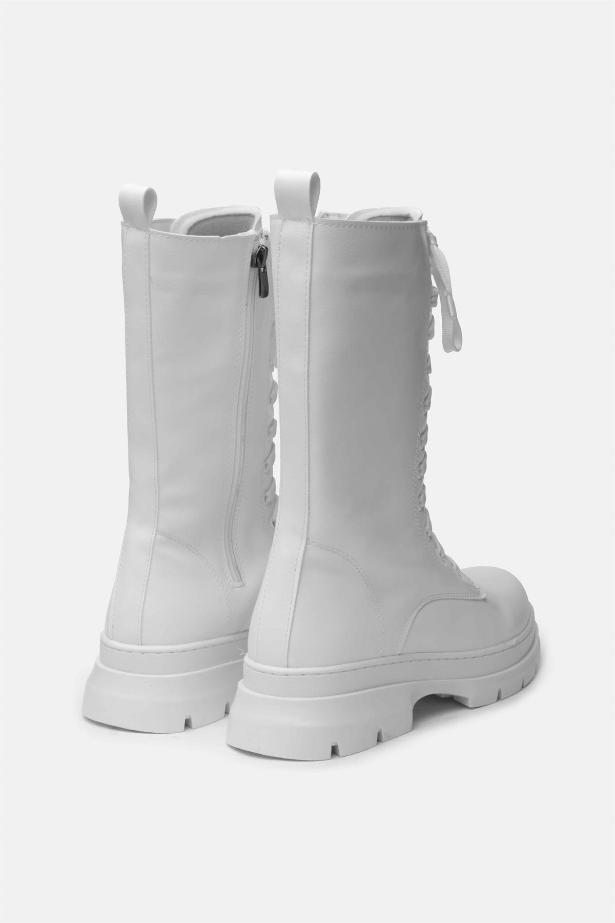 Lorita Beyaz Renk Uzun Postal Bot