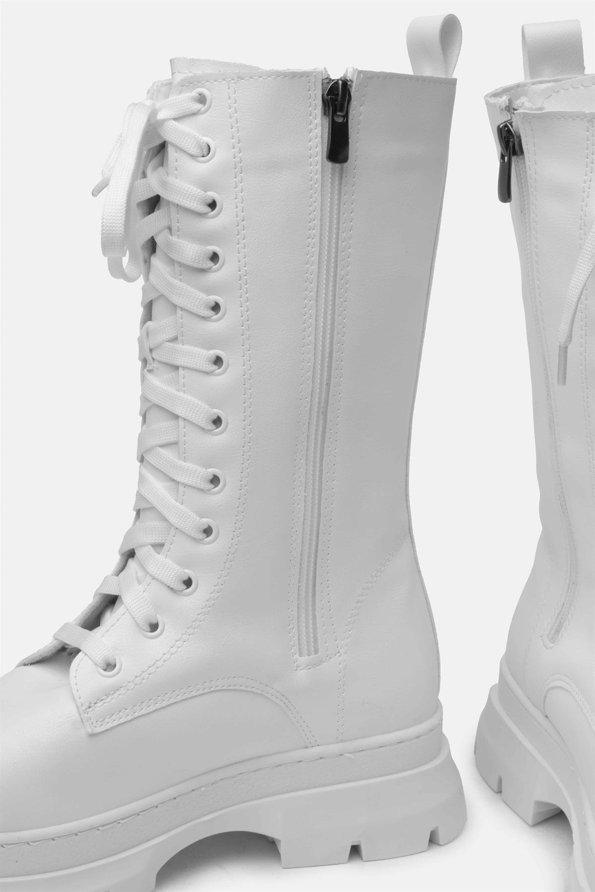 Lorita Beyaz Renk Uzun Postal Bot