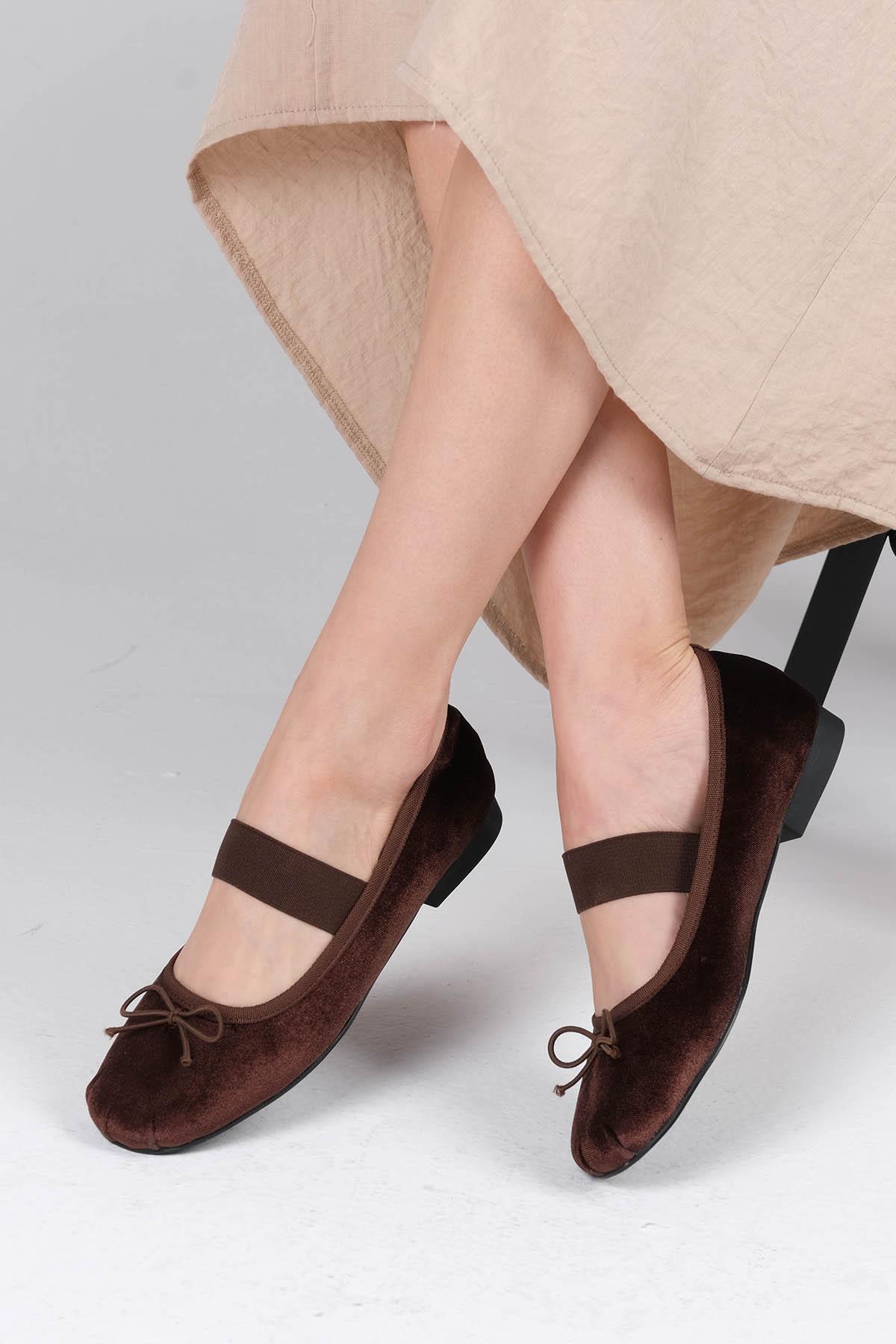 Coleta Kahverengi Bantlı Babet