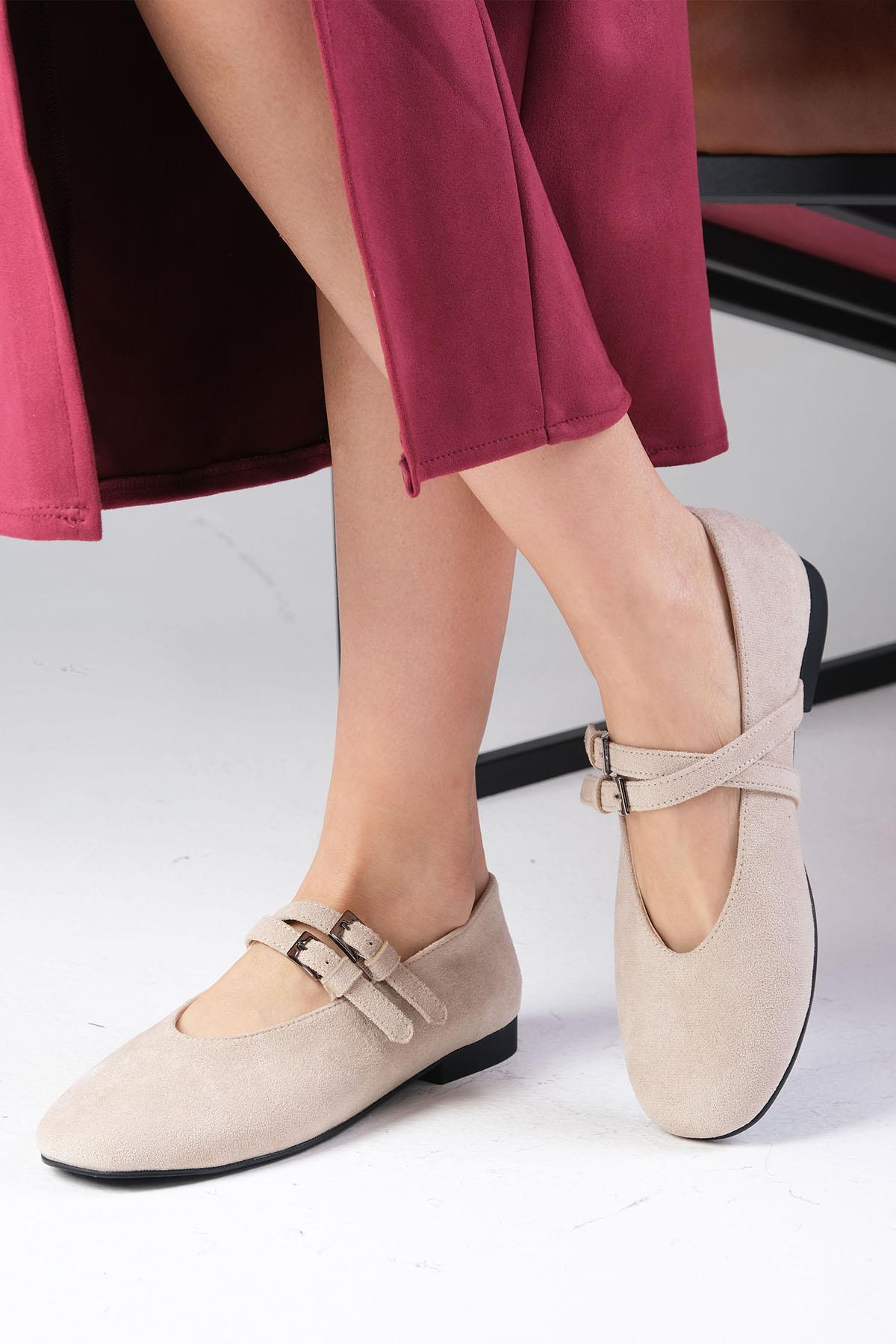 Daria Bej Renk Atkılı Babet